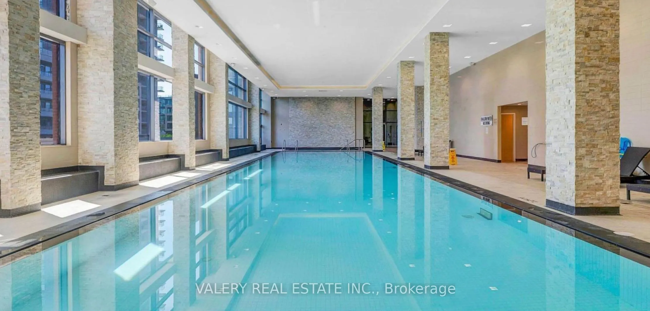 2220 Lake Shore Boulevard W, #708