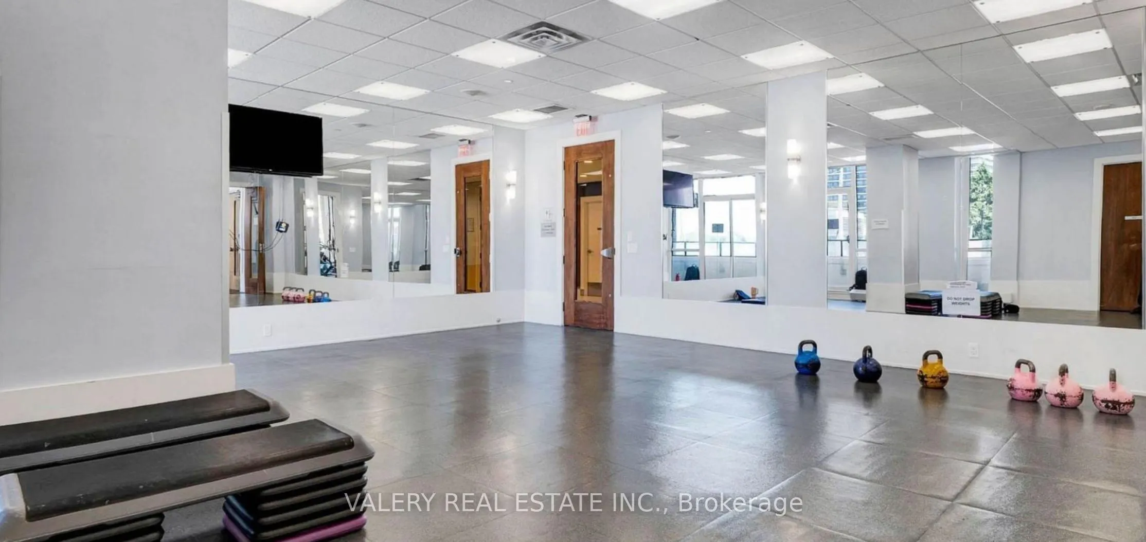2220 Lake Shore Boulevard W, #708