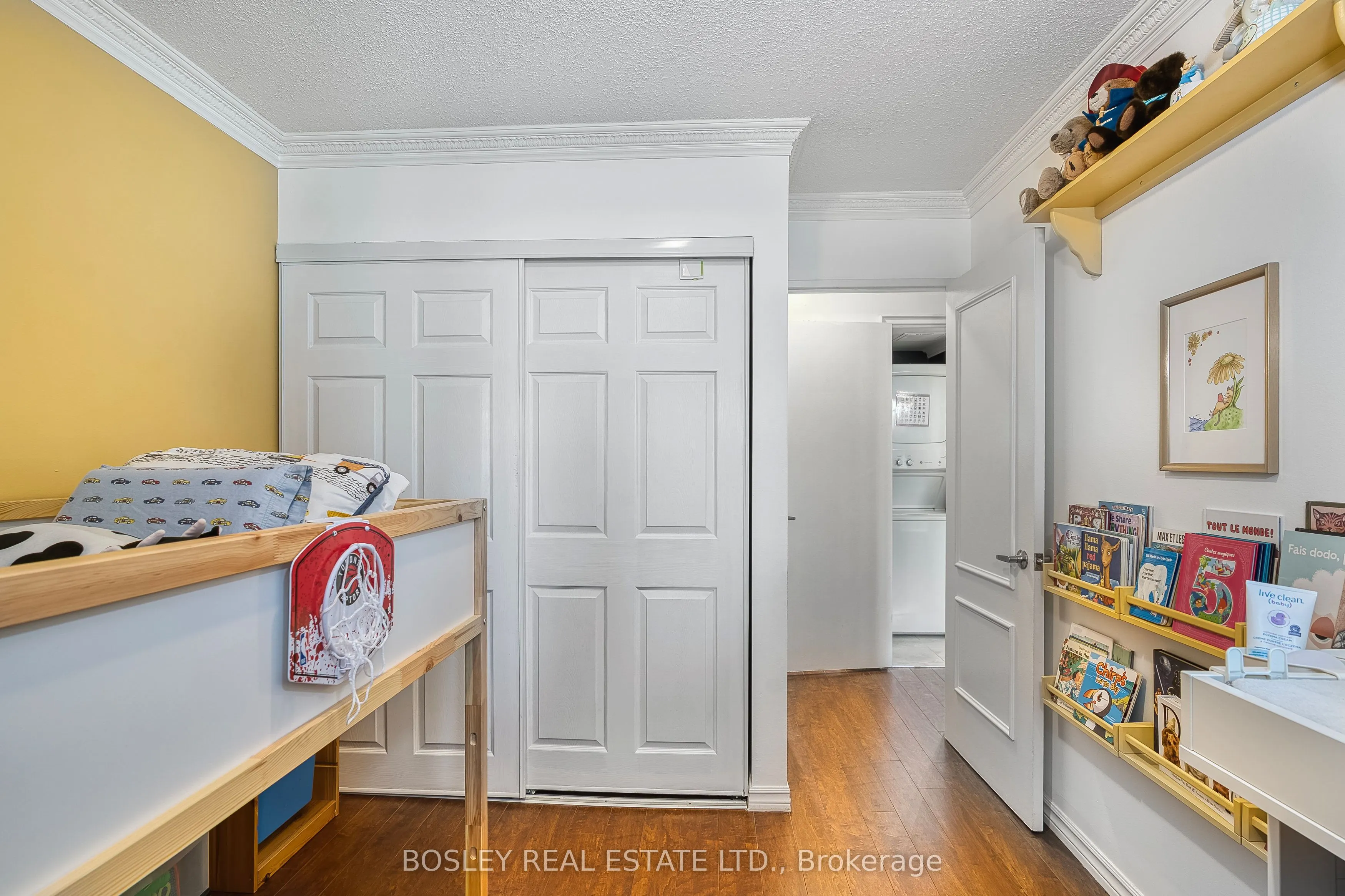 3559 Eglinton Avenue W