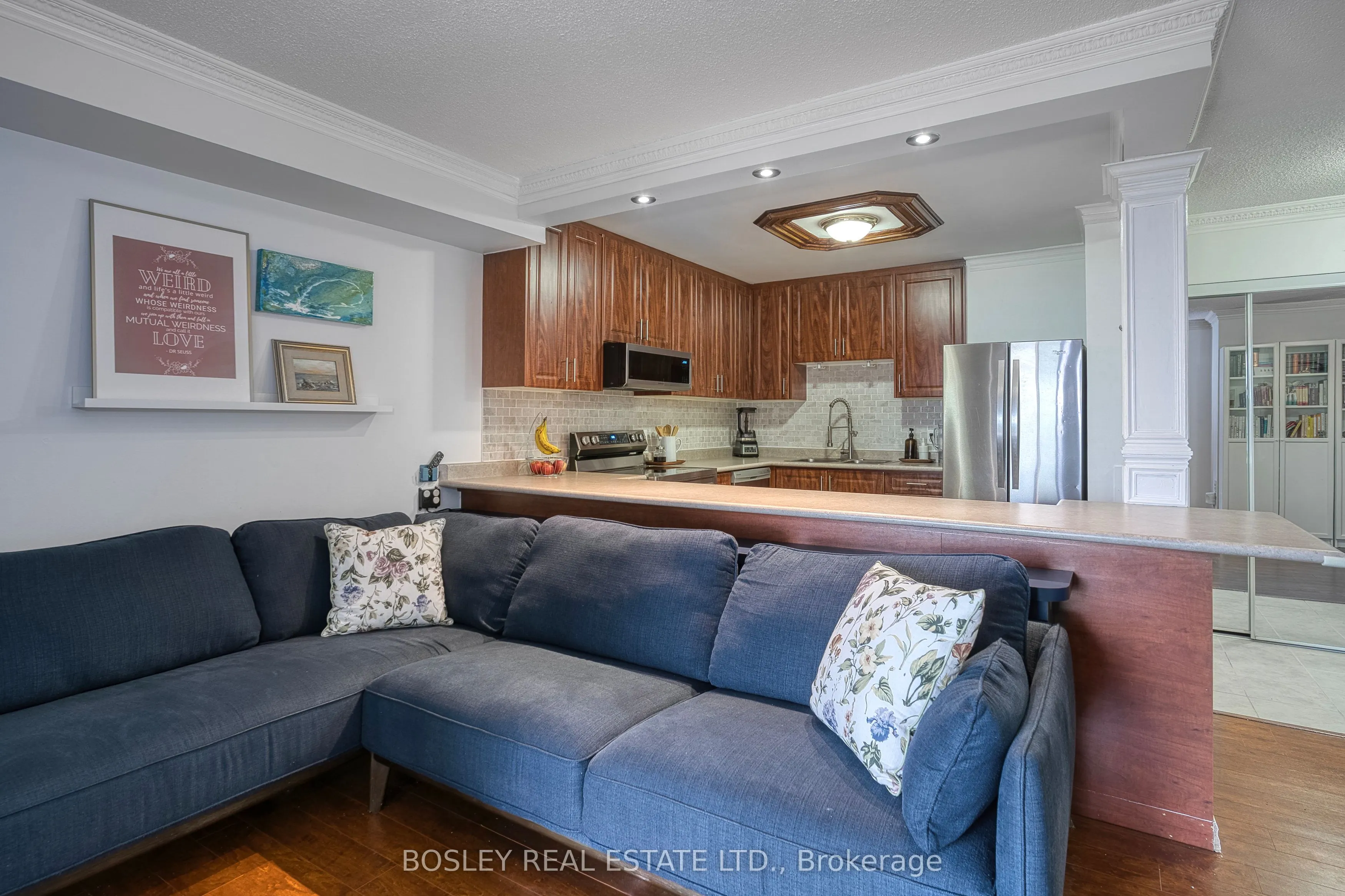 3559 Eglinton Avenue W