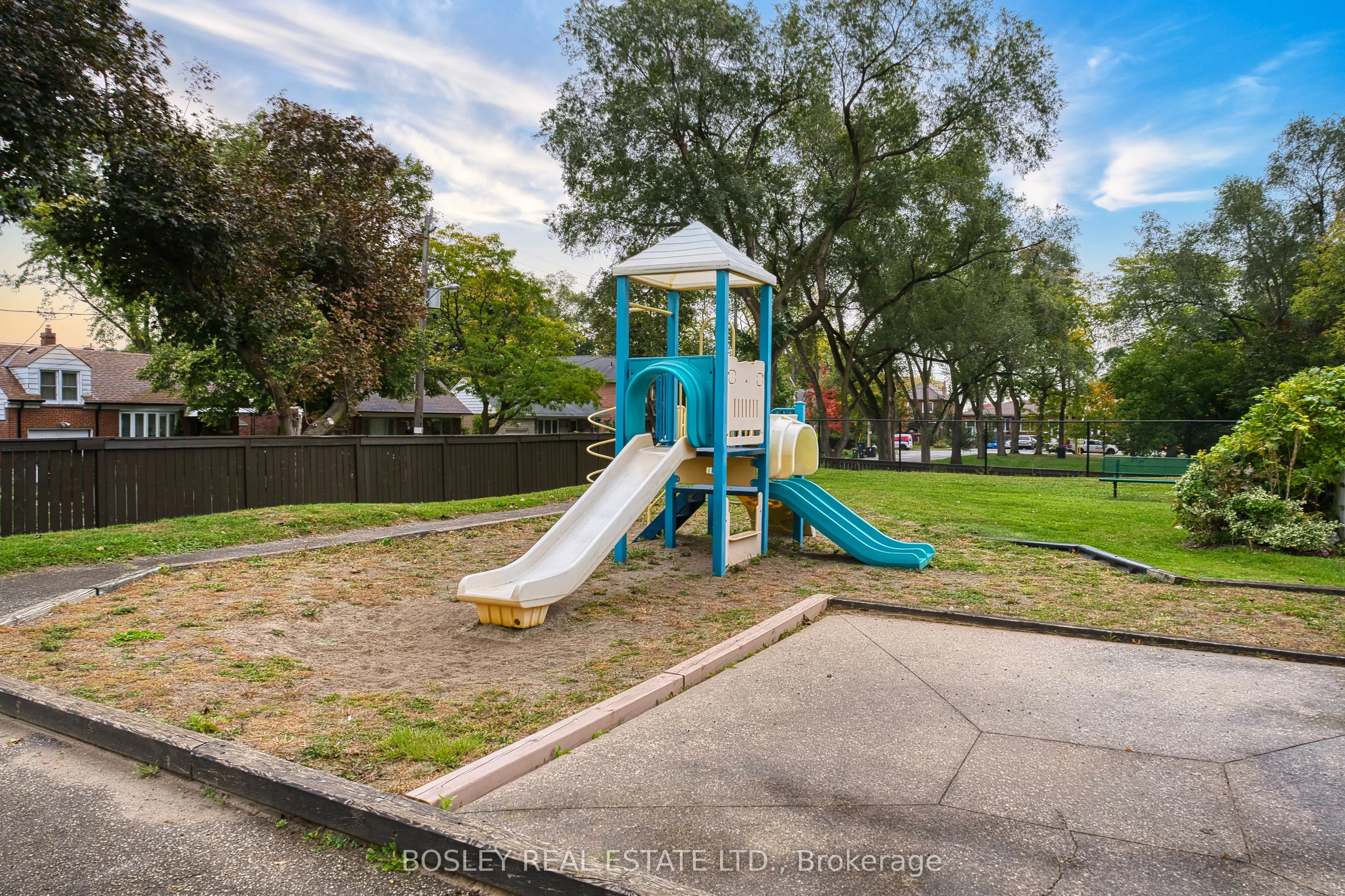 3559 Eglinton Avenue W