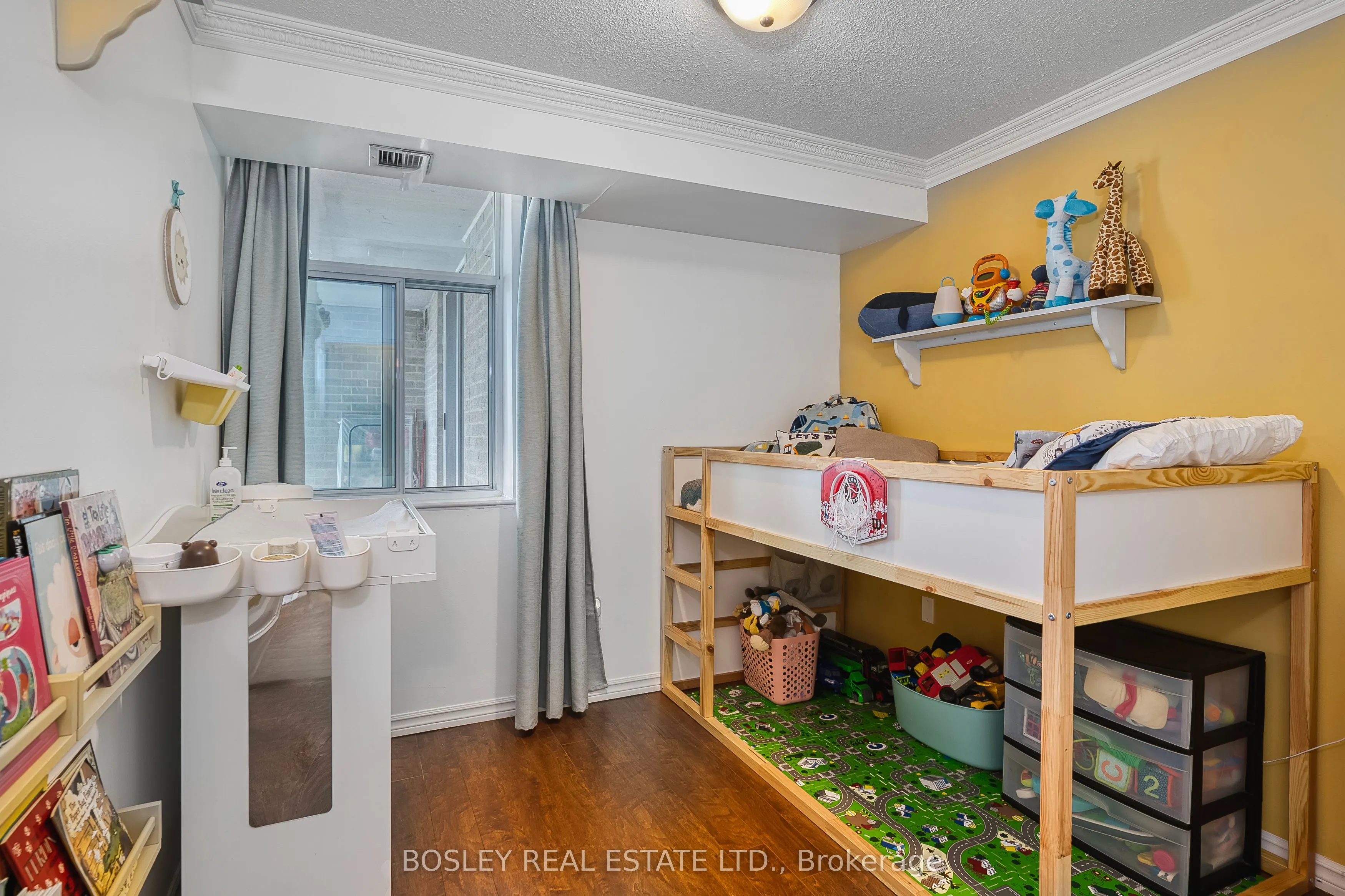 3559 Eglinton Avenue W