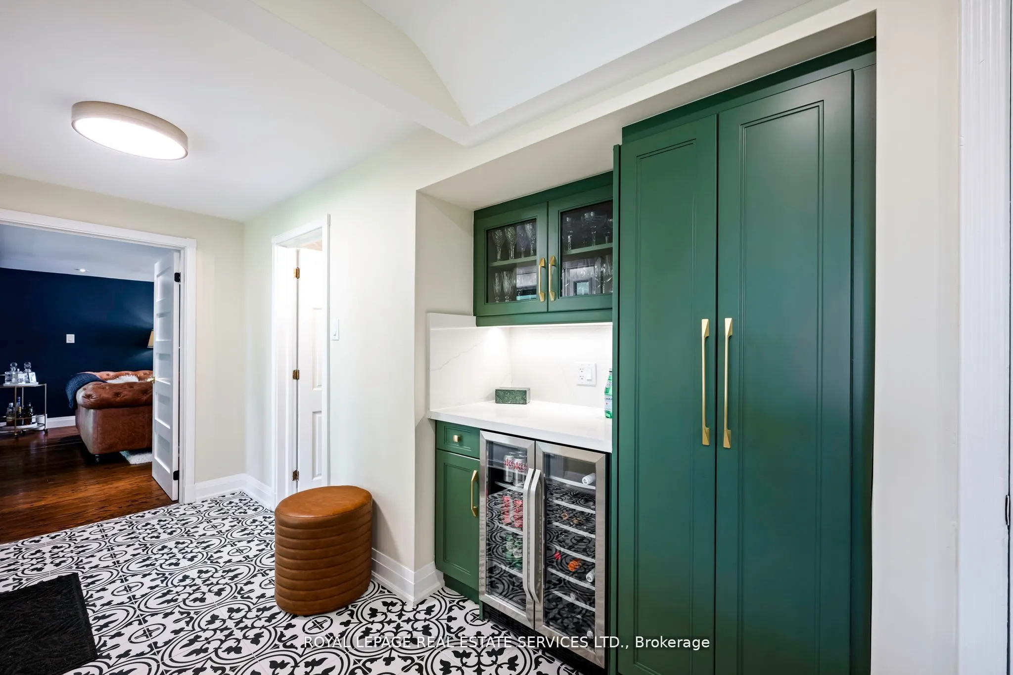 5 Pine Ridge Lane