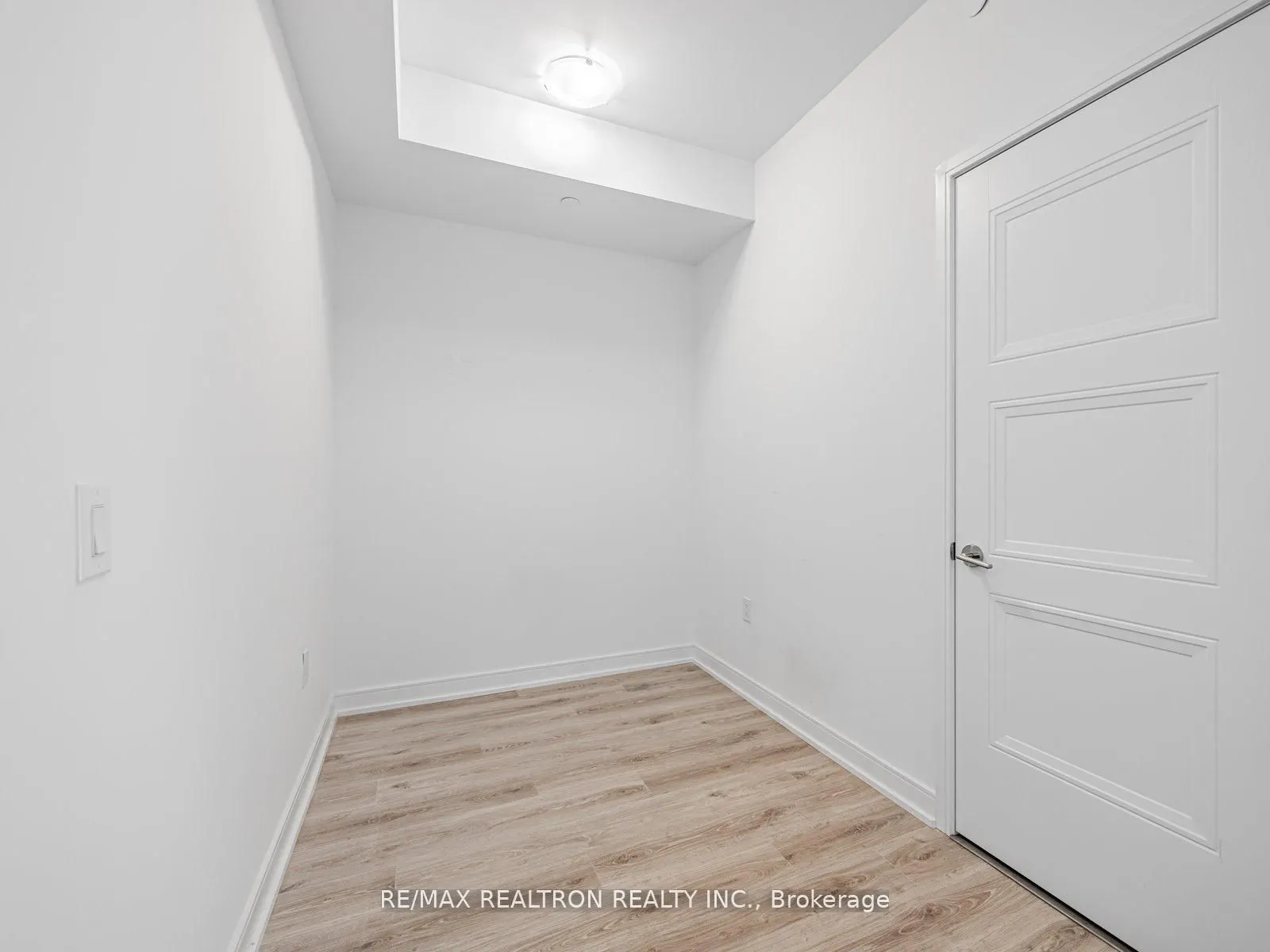 25 Neighbourhood Lane, #205