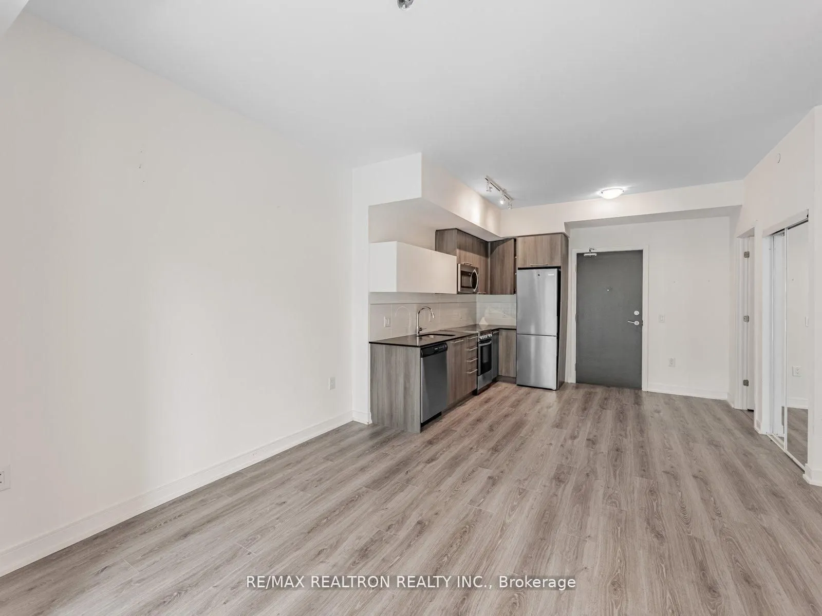 25 Neighbourhood Lane, #205