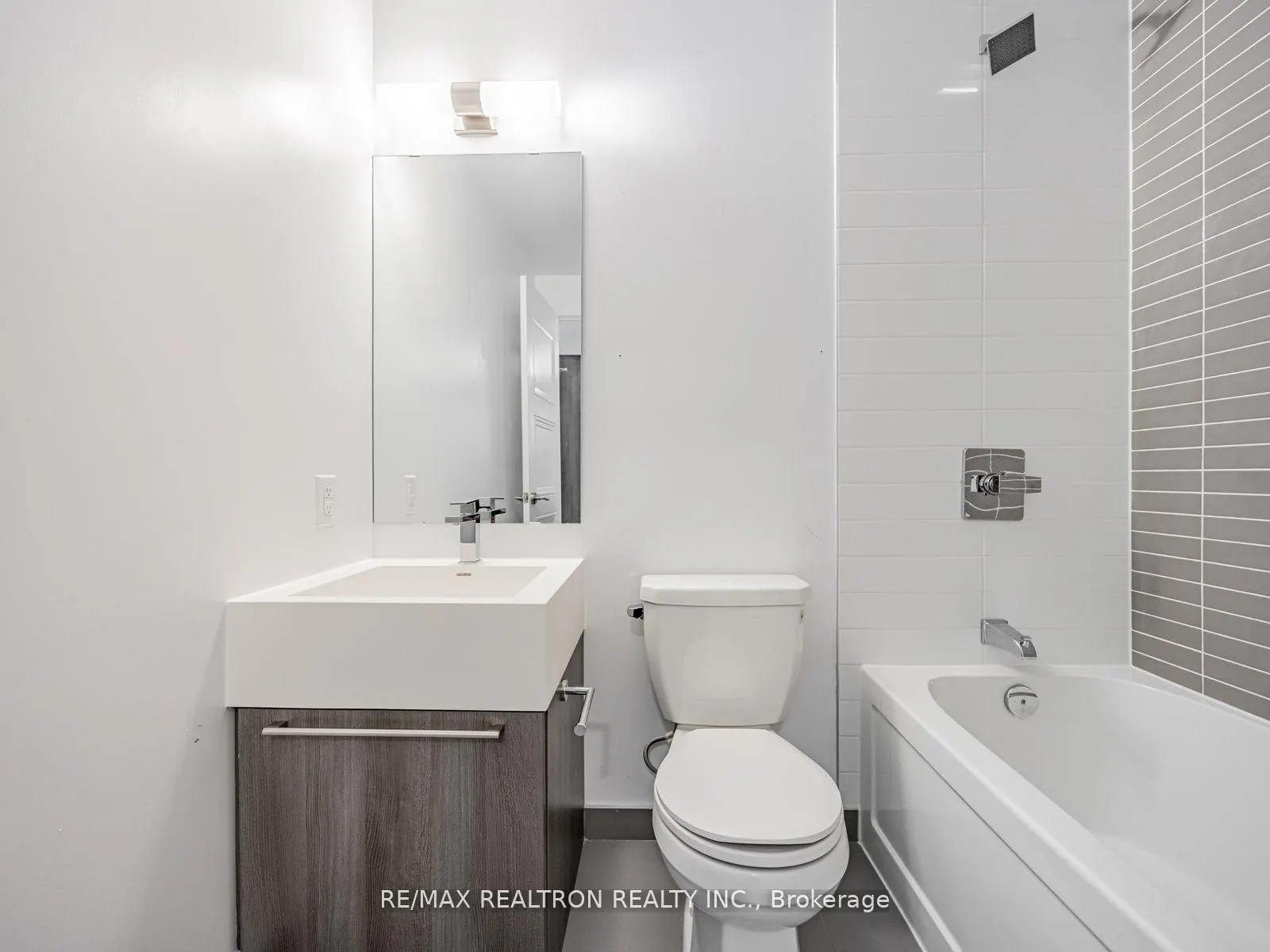 25 Neighbourhood Lane, #205