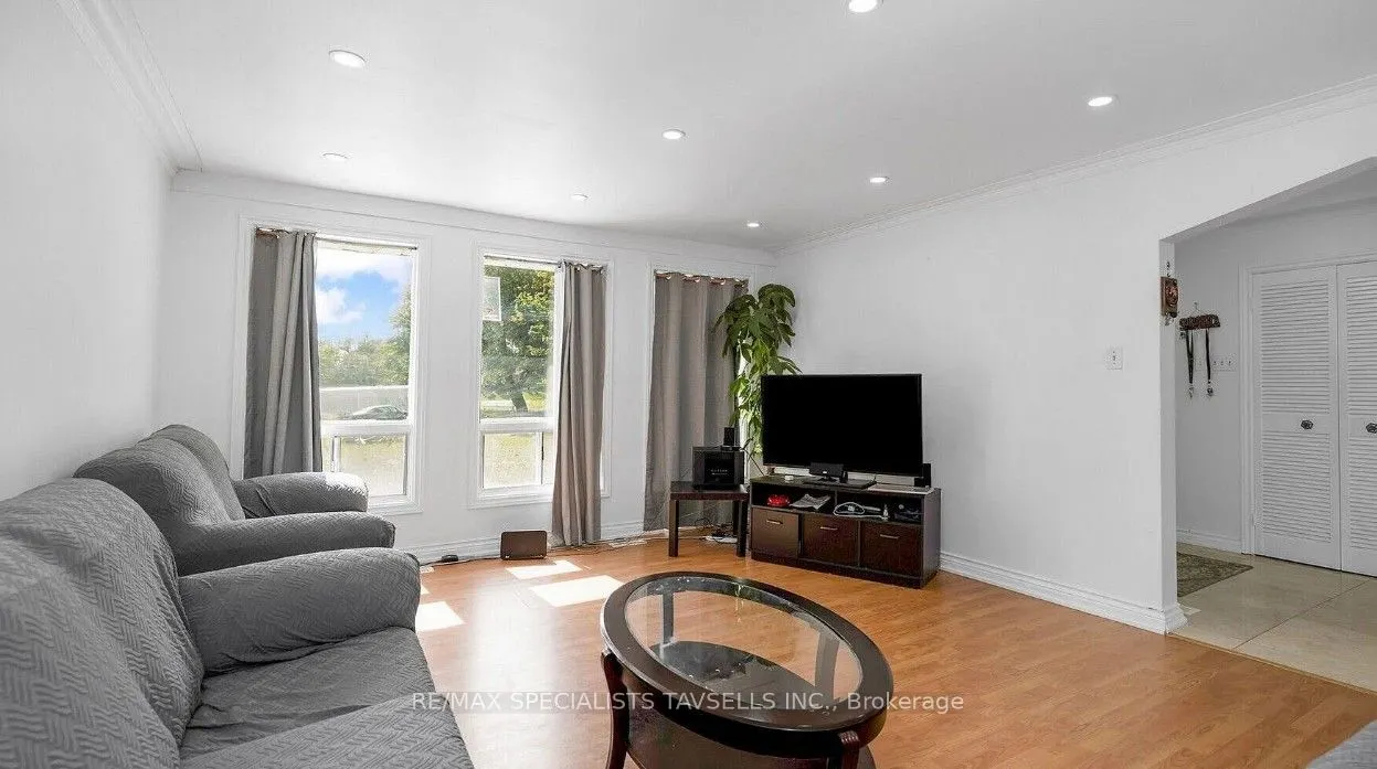 7236 Mayfield Road