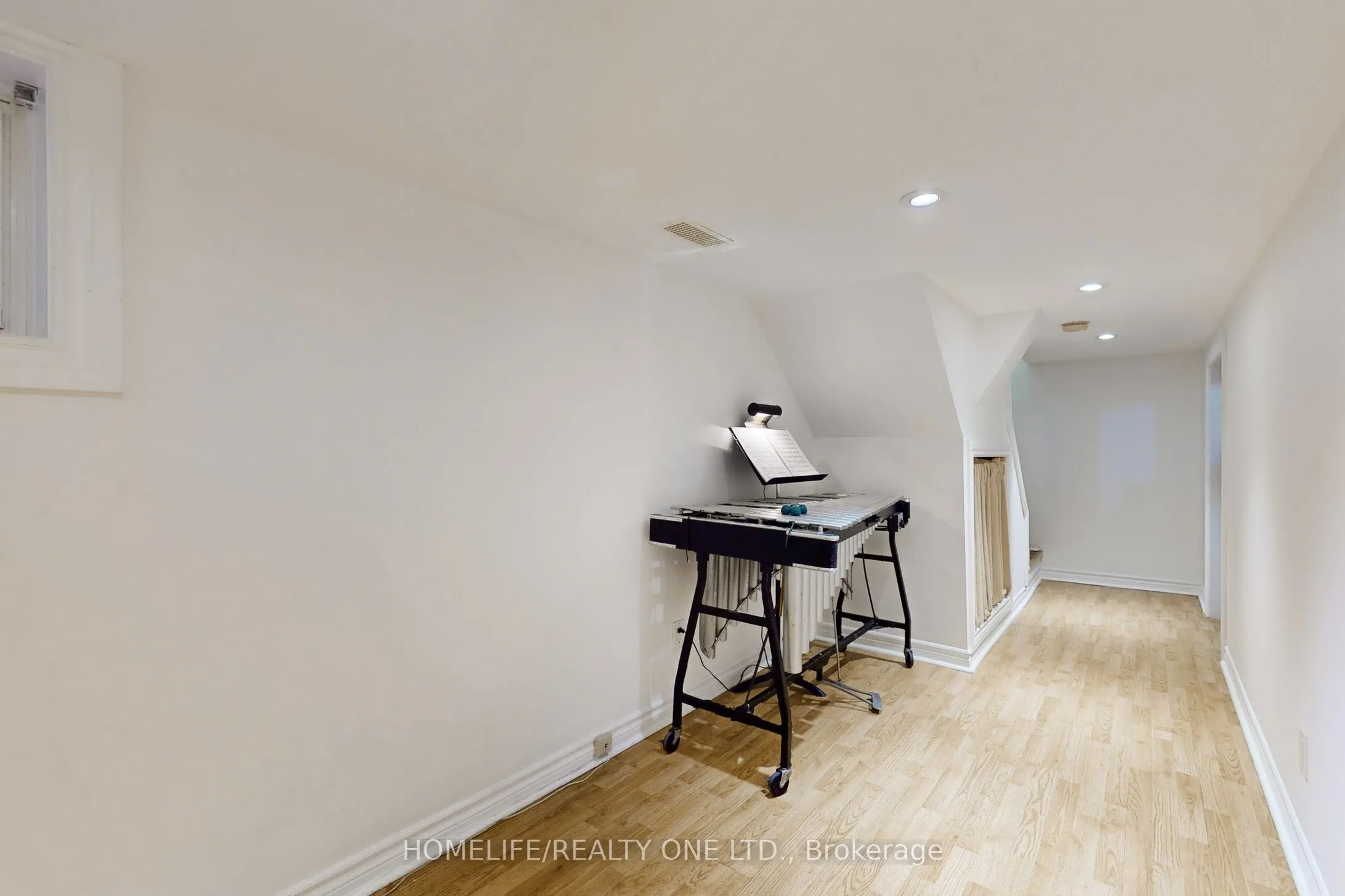 19 Morland Road