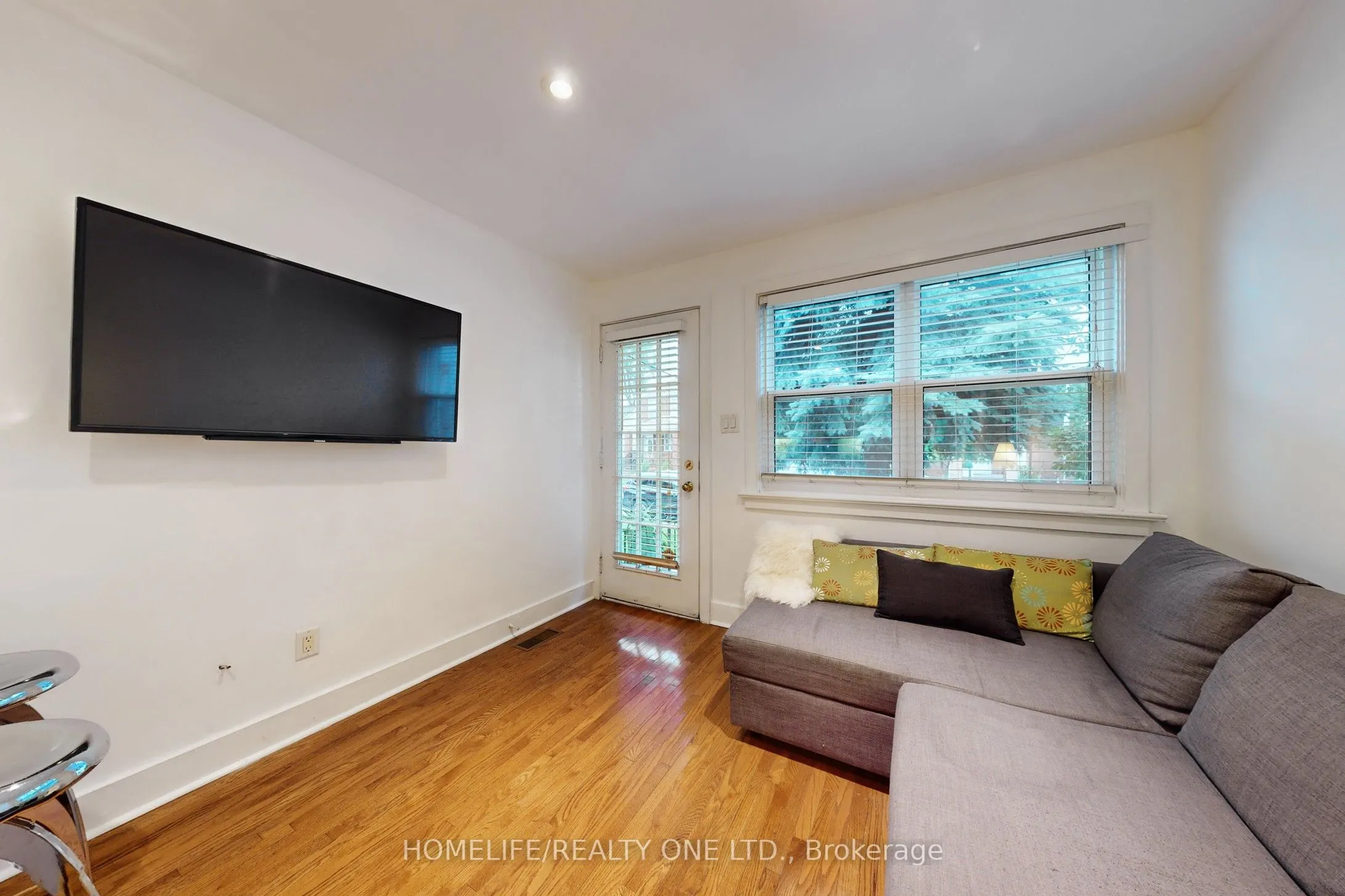 19 Morland Road