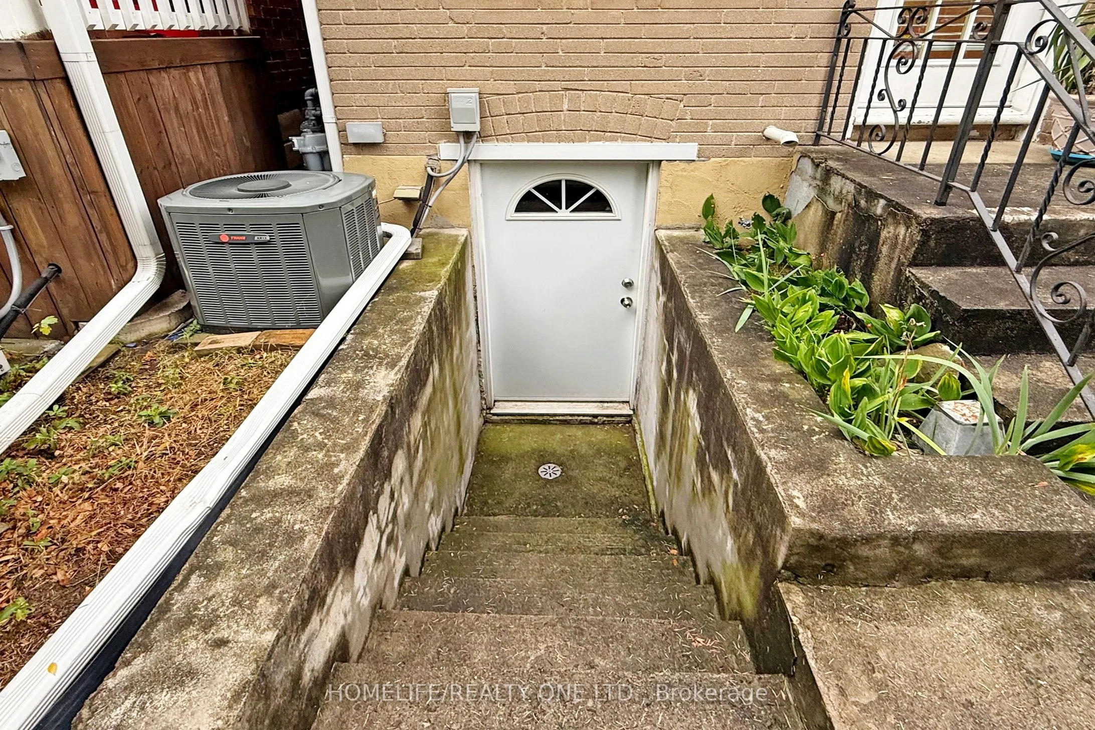 19 Morland Road