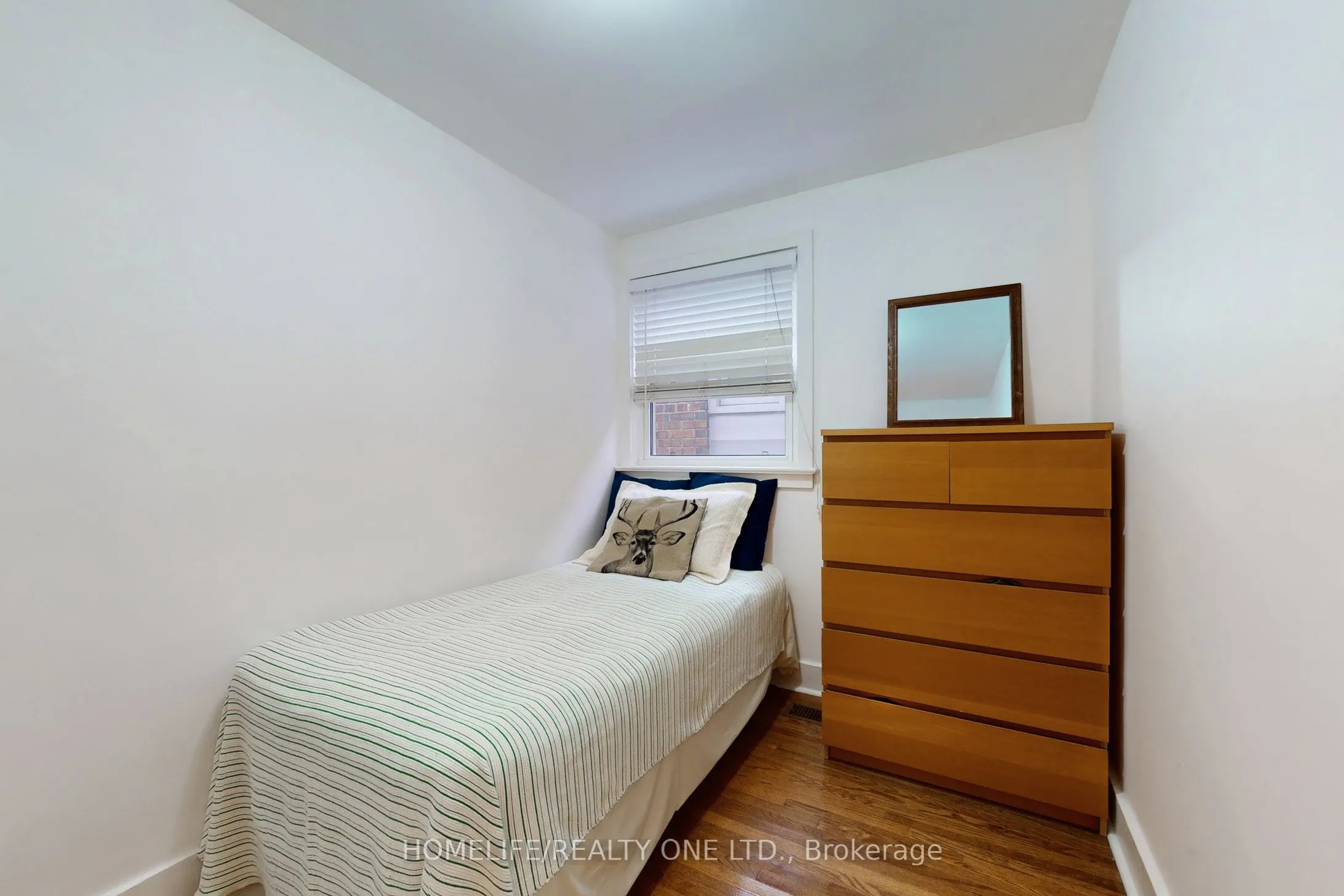 19 Morland Road