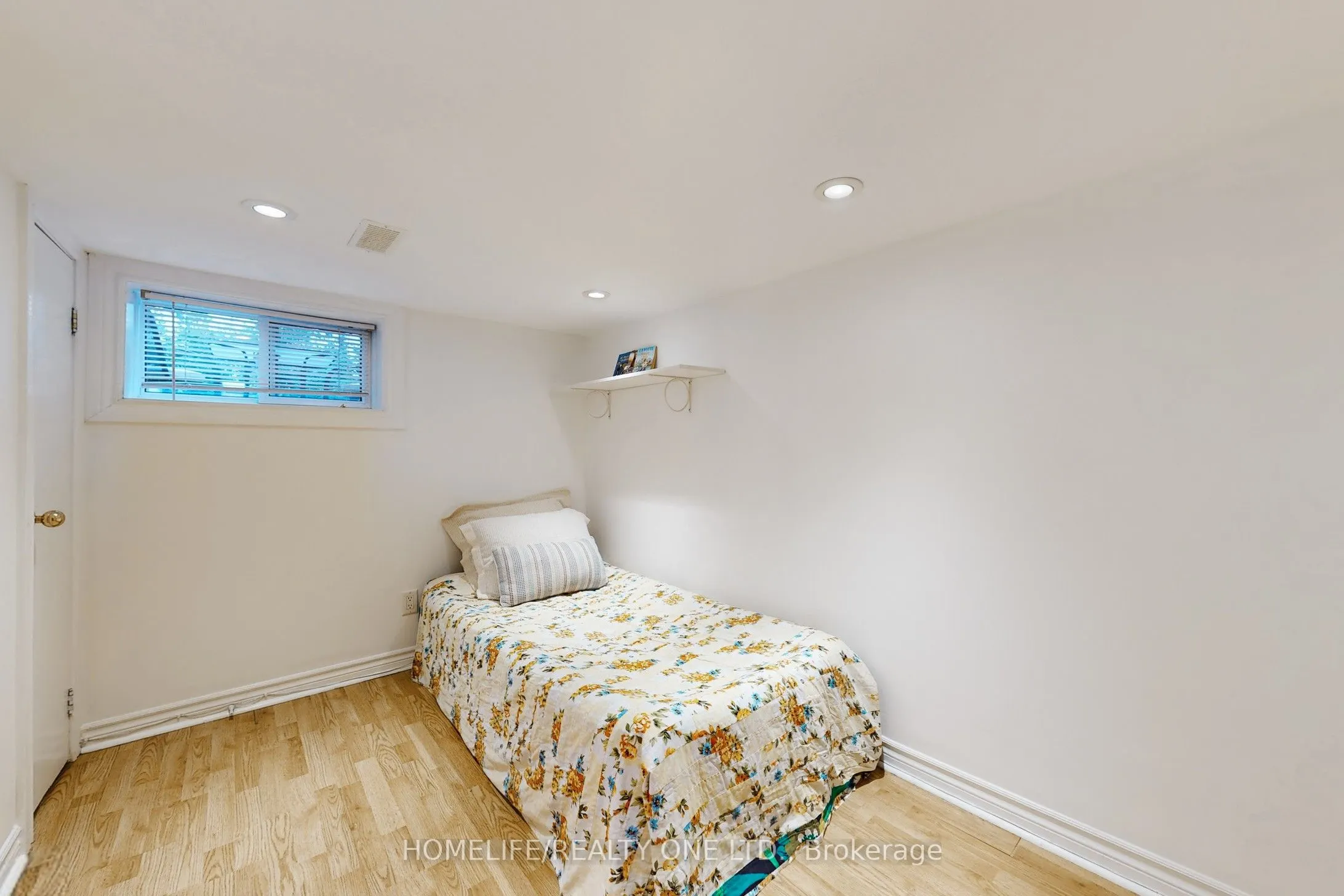19 Morland Road