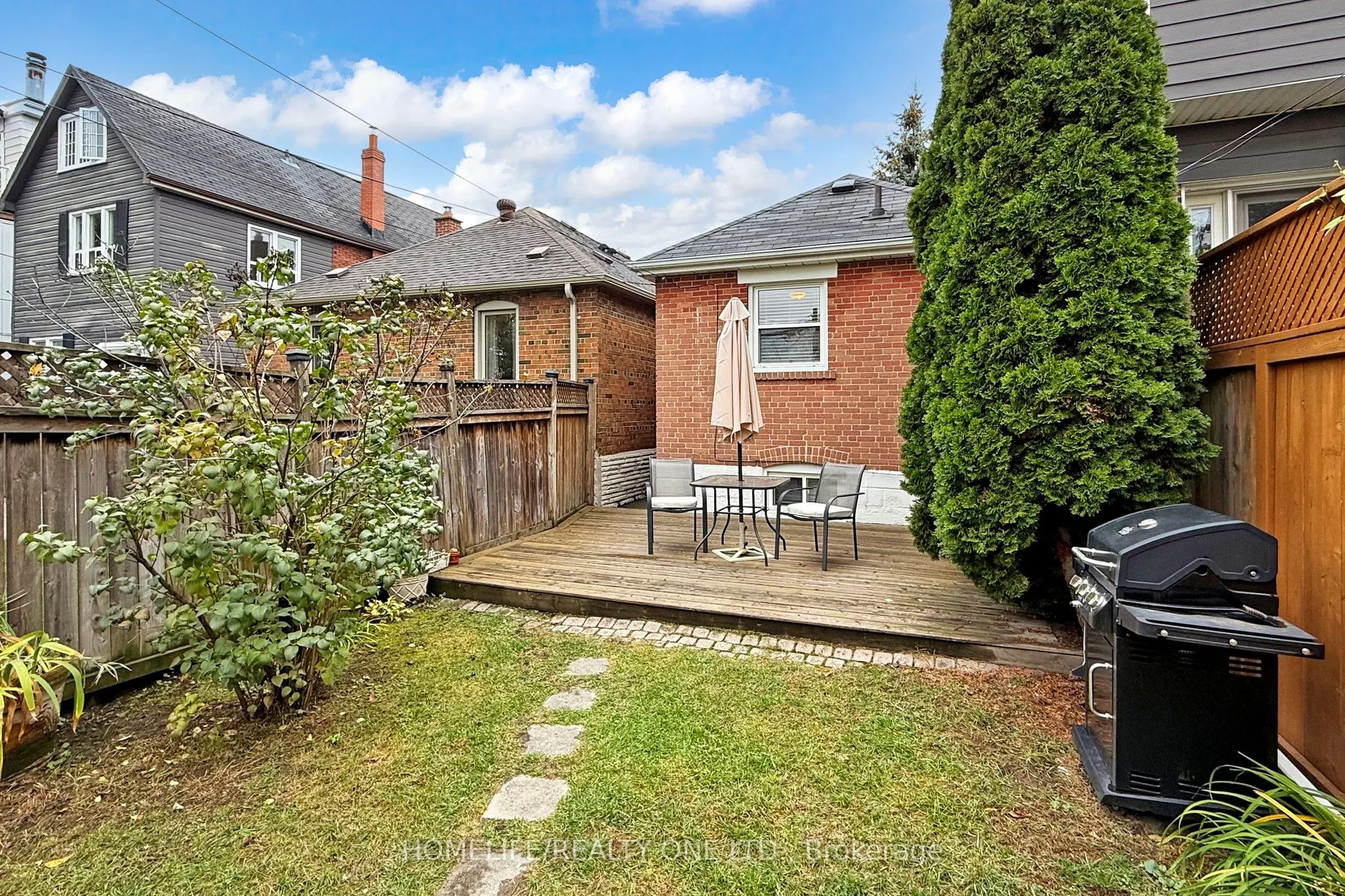 19 Morland Road