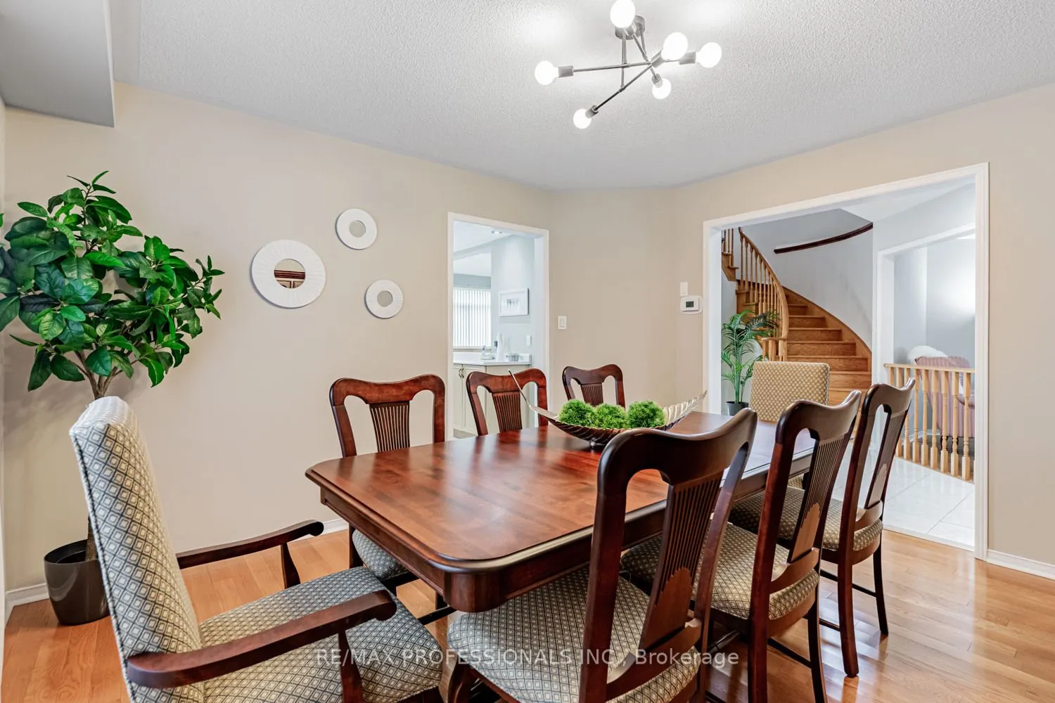 62 Banington Crescent