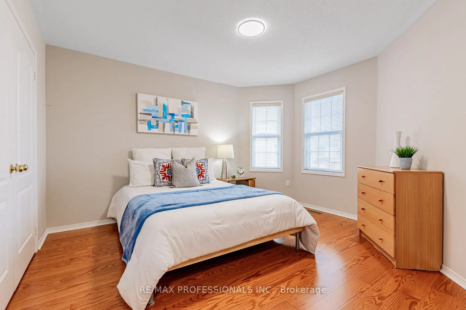 62 Banington Crescent