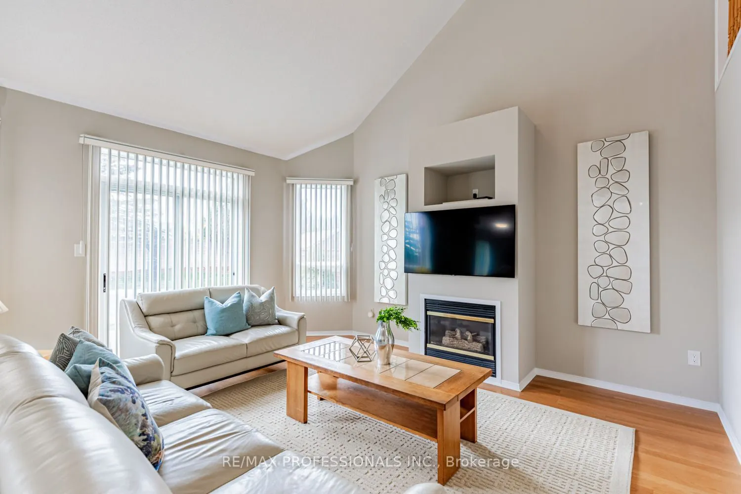 62 Banington Crescent