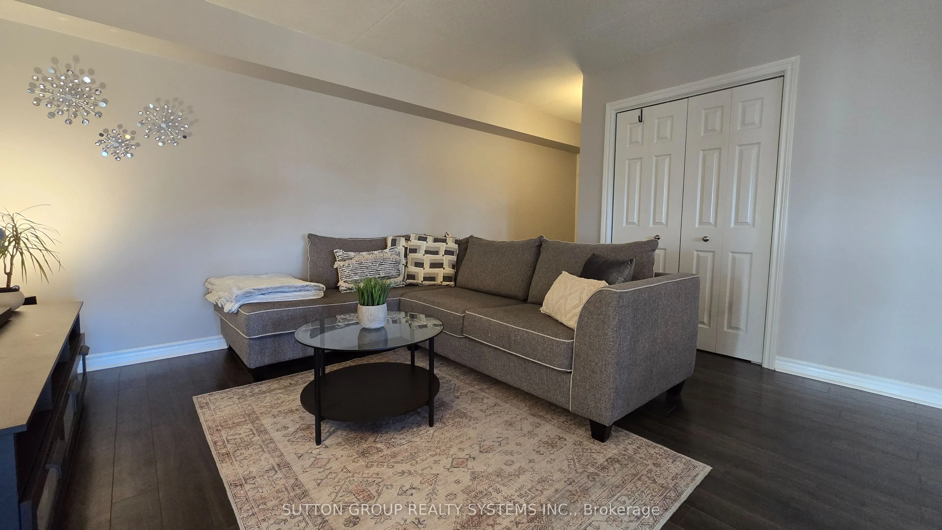 4005 Kilmer Drive, #301
