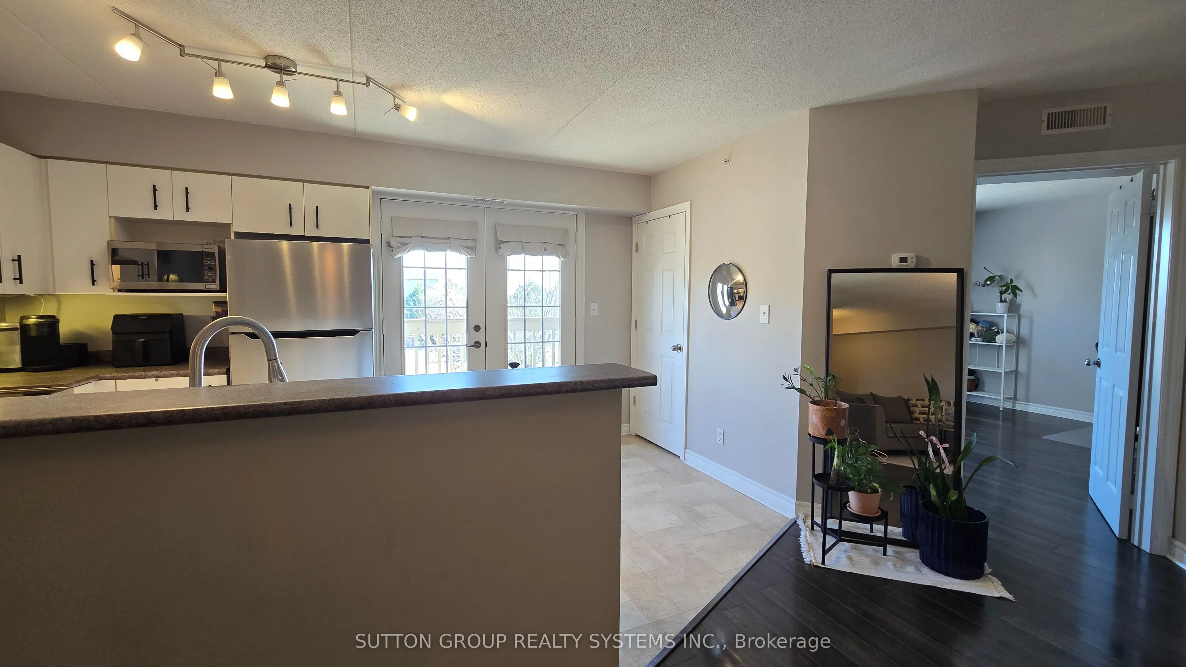 4005 Kilmer Drive, #301