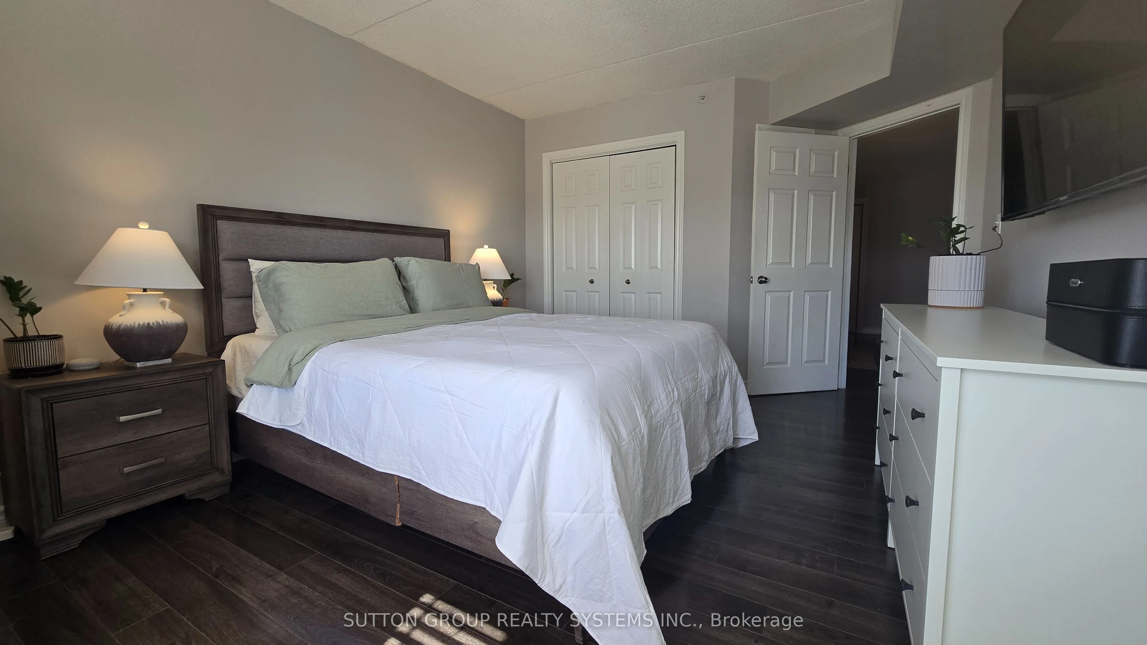 4005 Kilmer Drive, #301