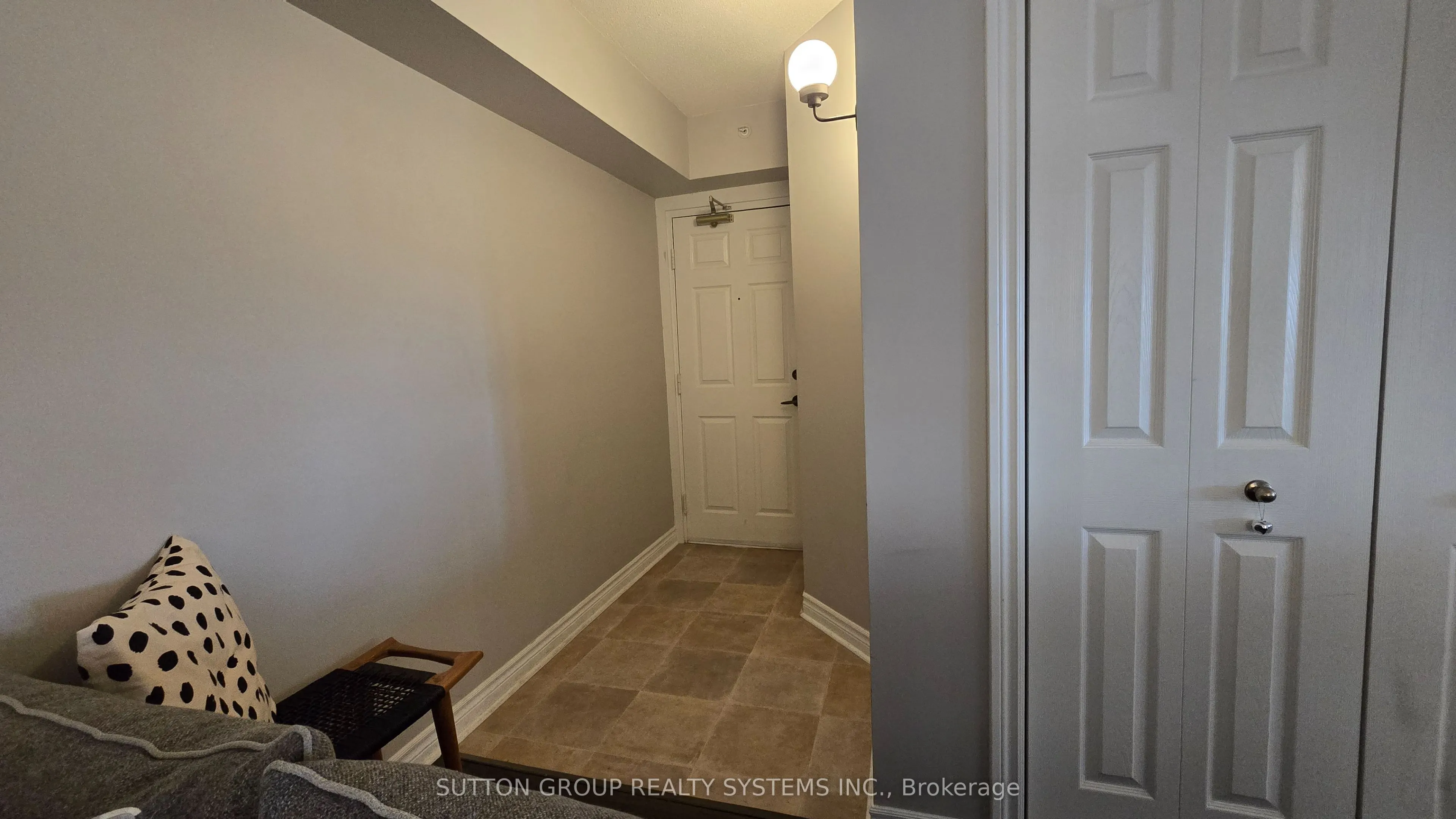 4005 Kilmer Drive, #301
