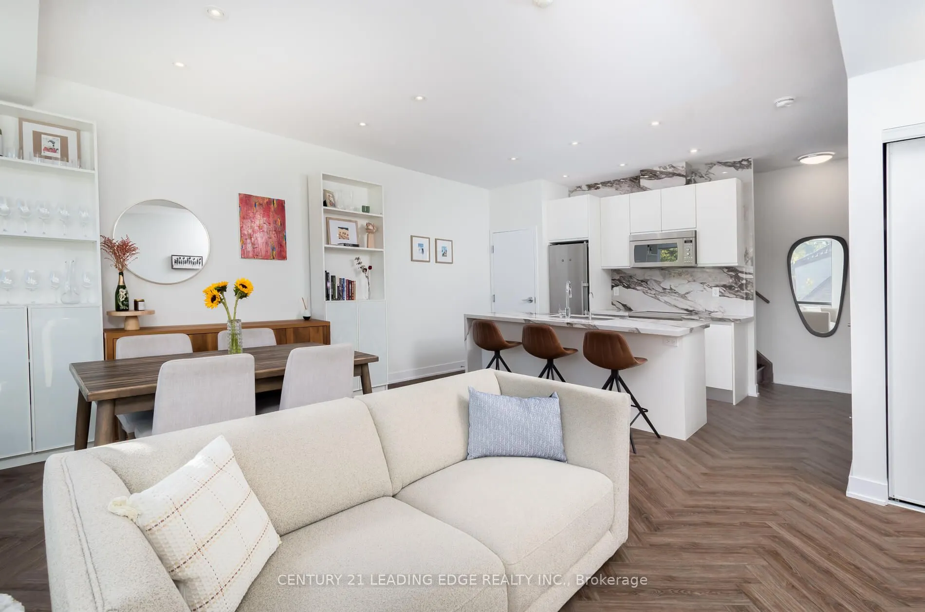 441 Jane Street, #204