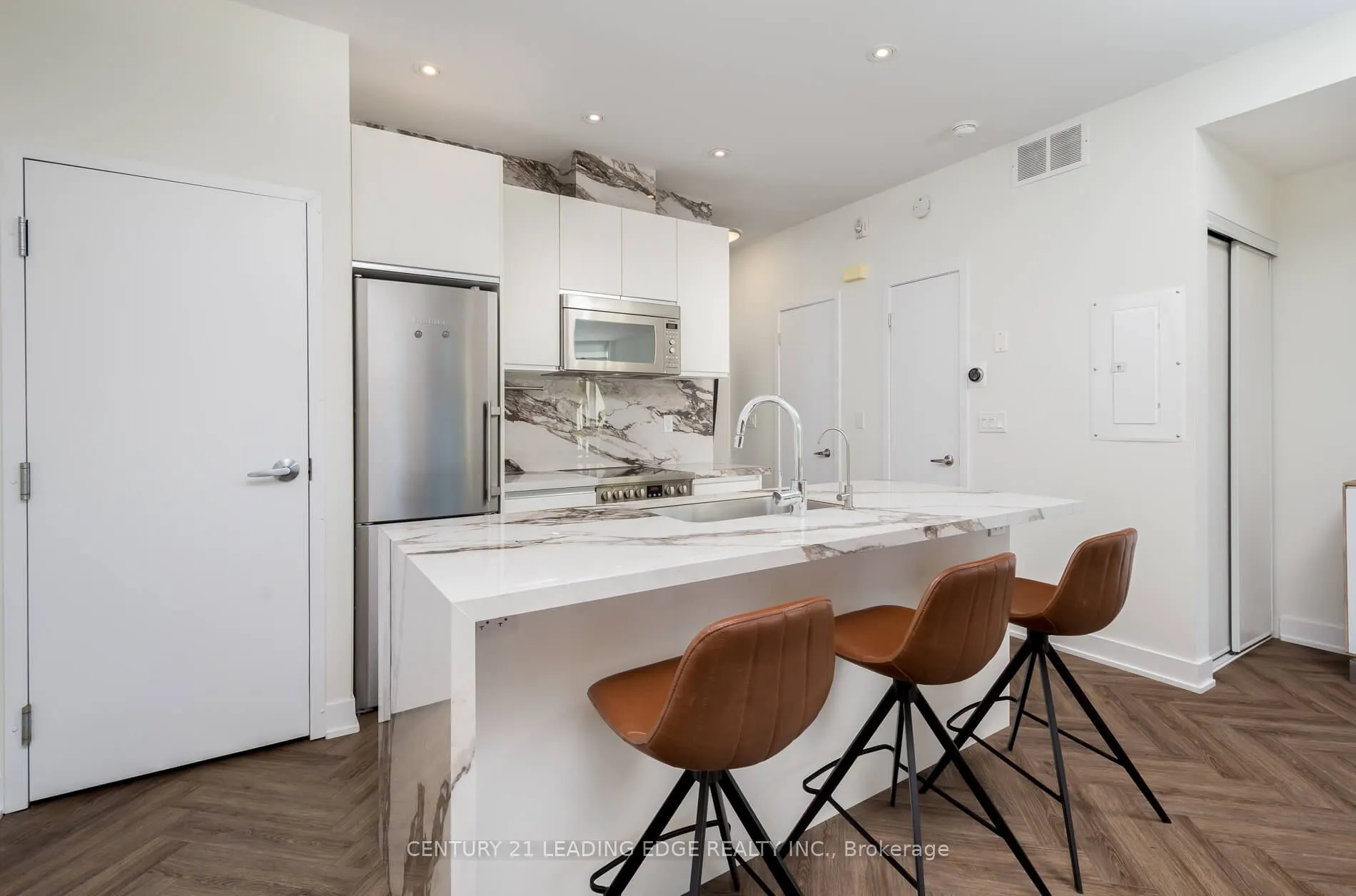 441 Jane Street, #204