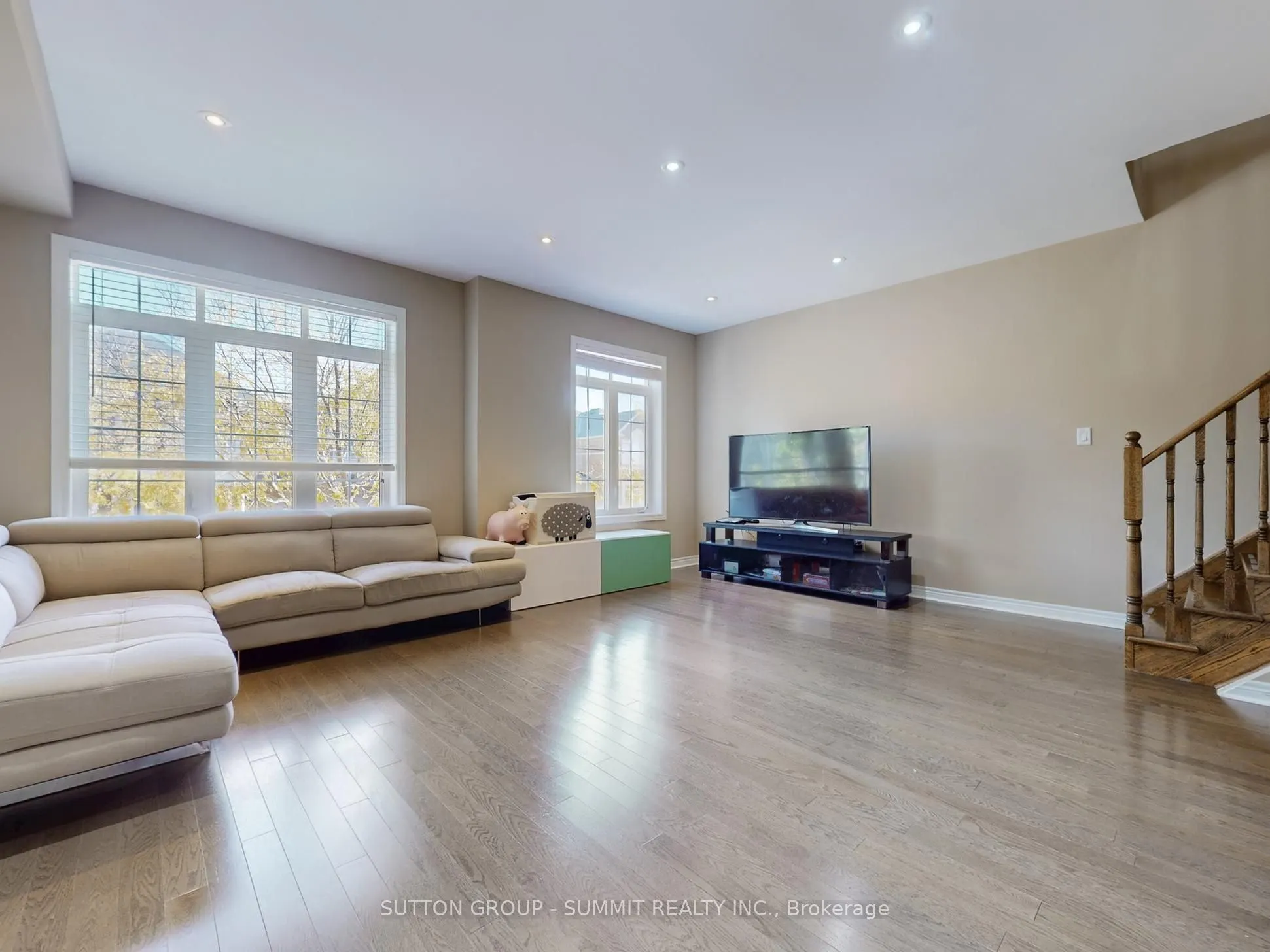 3050 EBERLY WOODS Drive