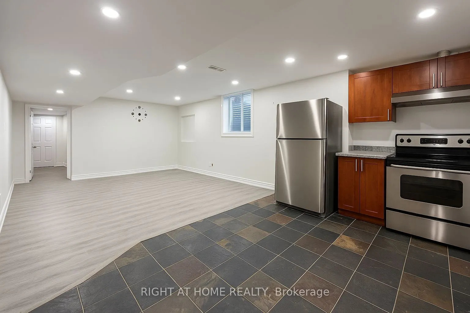 1584 Stevenson Acres
