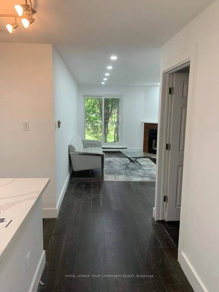 1450 Glen Abbey Gate, #1011