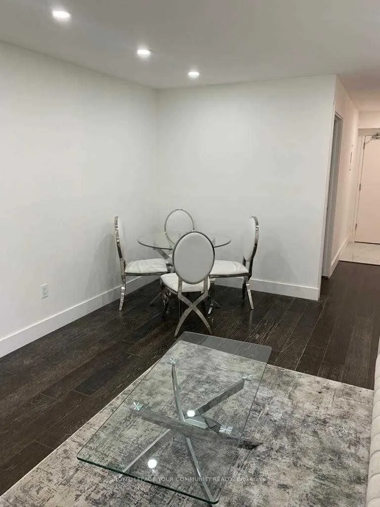 1450 Glen Abbey Gate, #1011