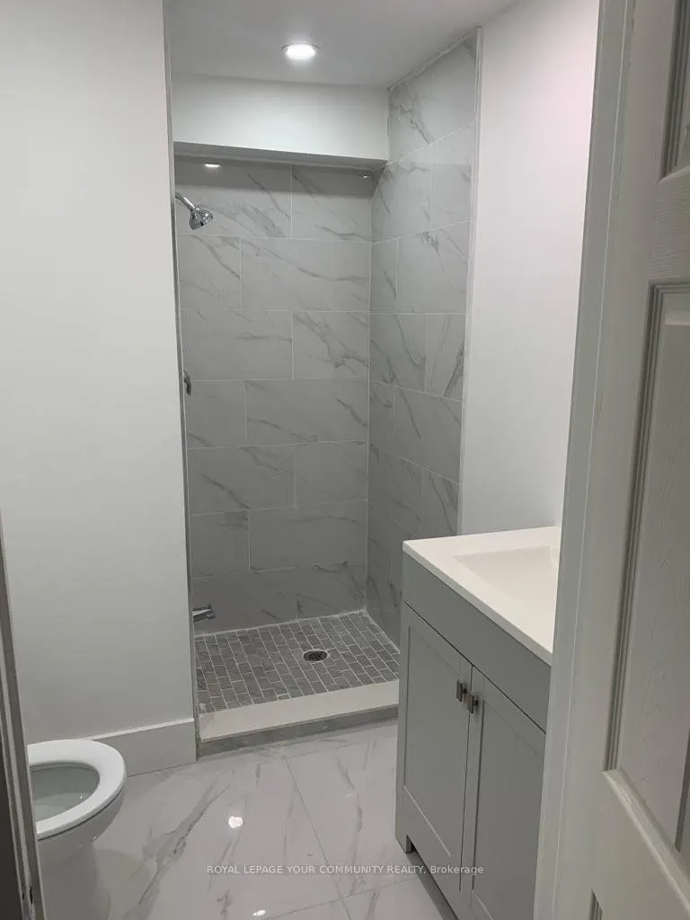 1450 Glen Abbey Gate, #1011