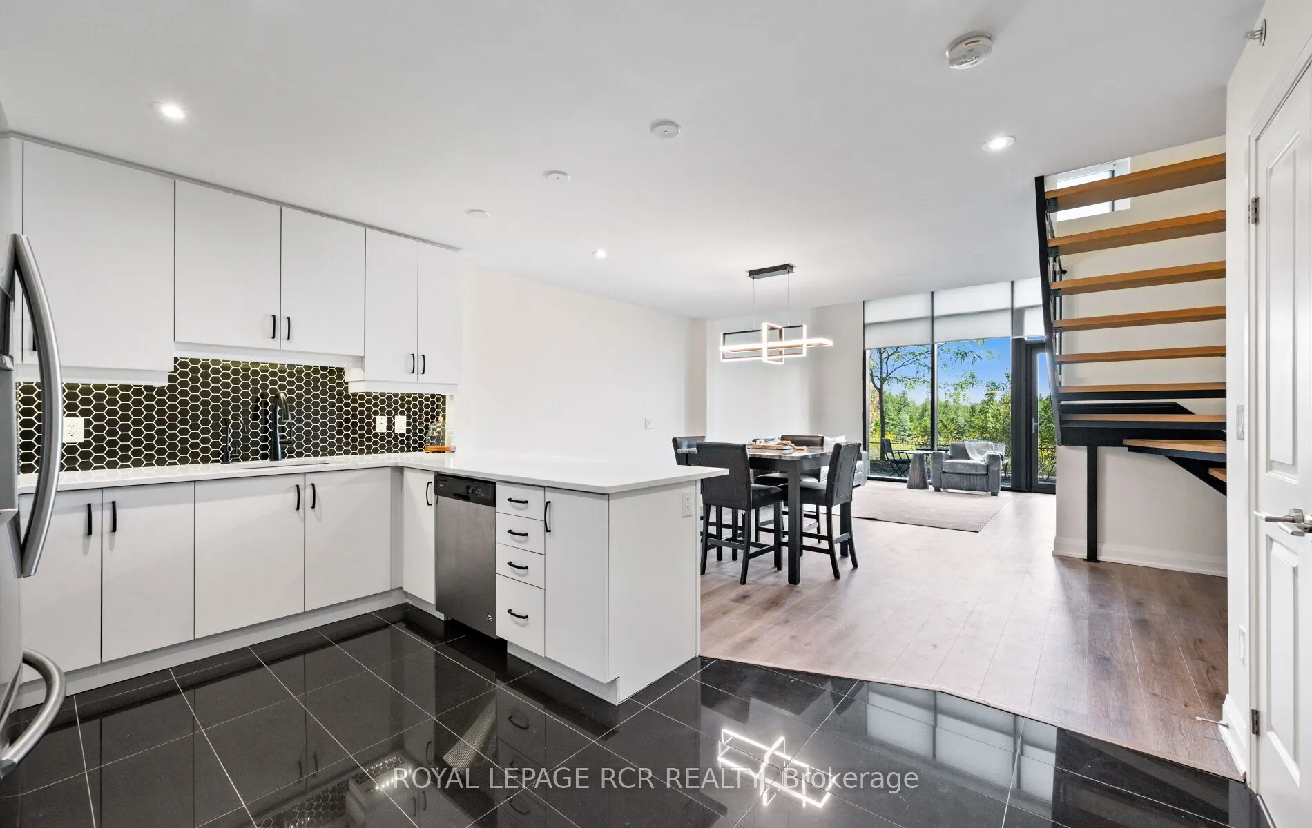 65 Yorkland Boulevard, #107