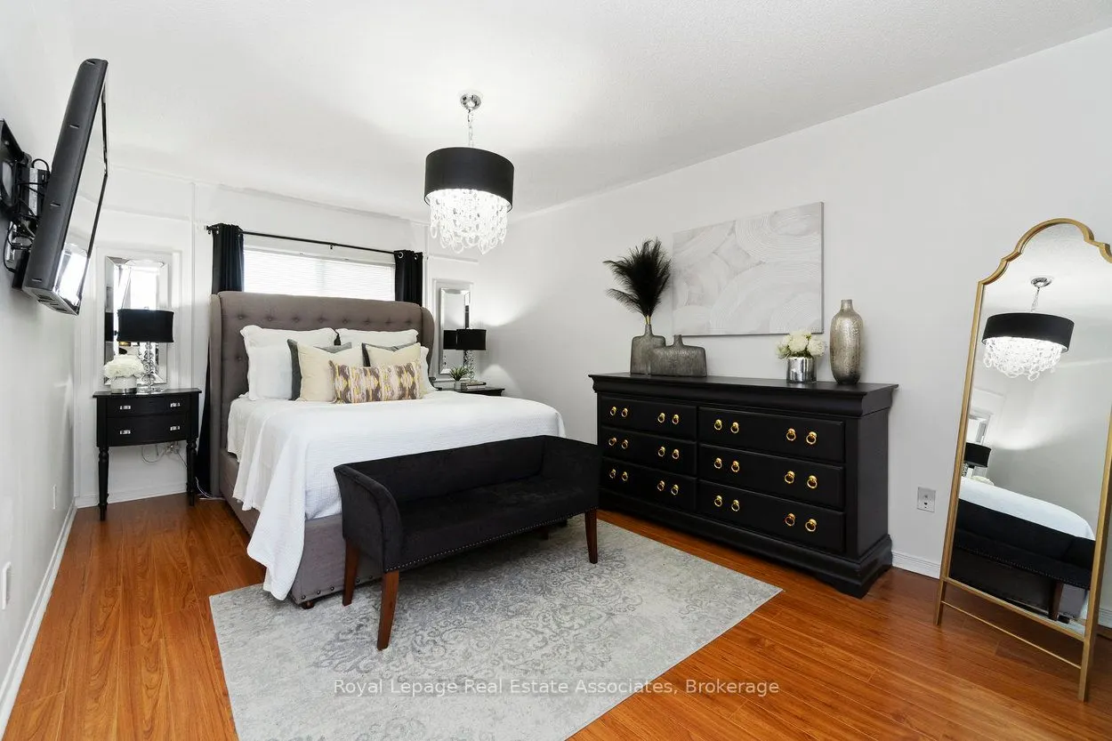 11 Redfinch Way