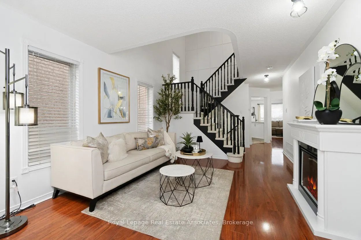 11 Redfinch Way