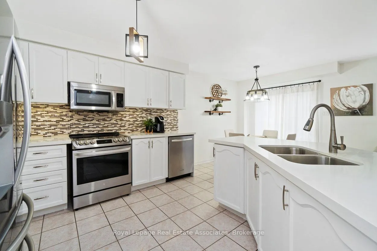 11 Redfinch Way