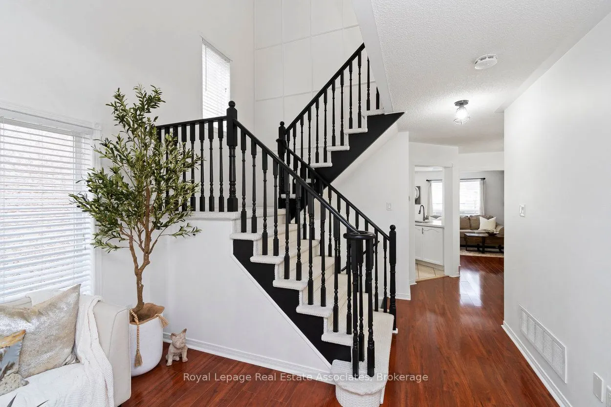 11 Redfinch Way