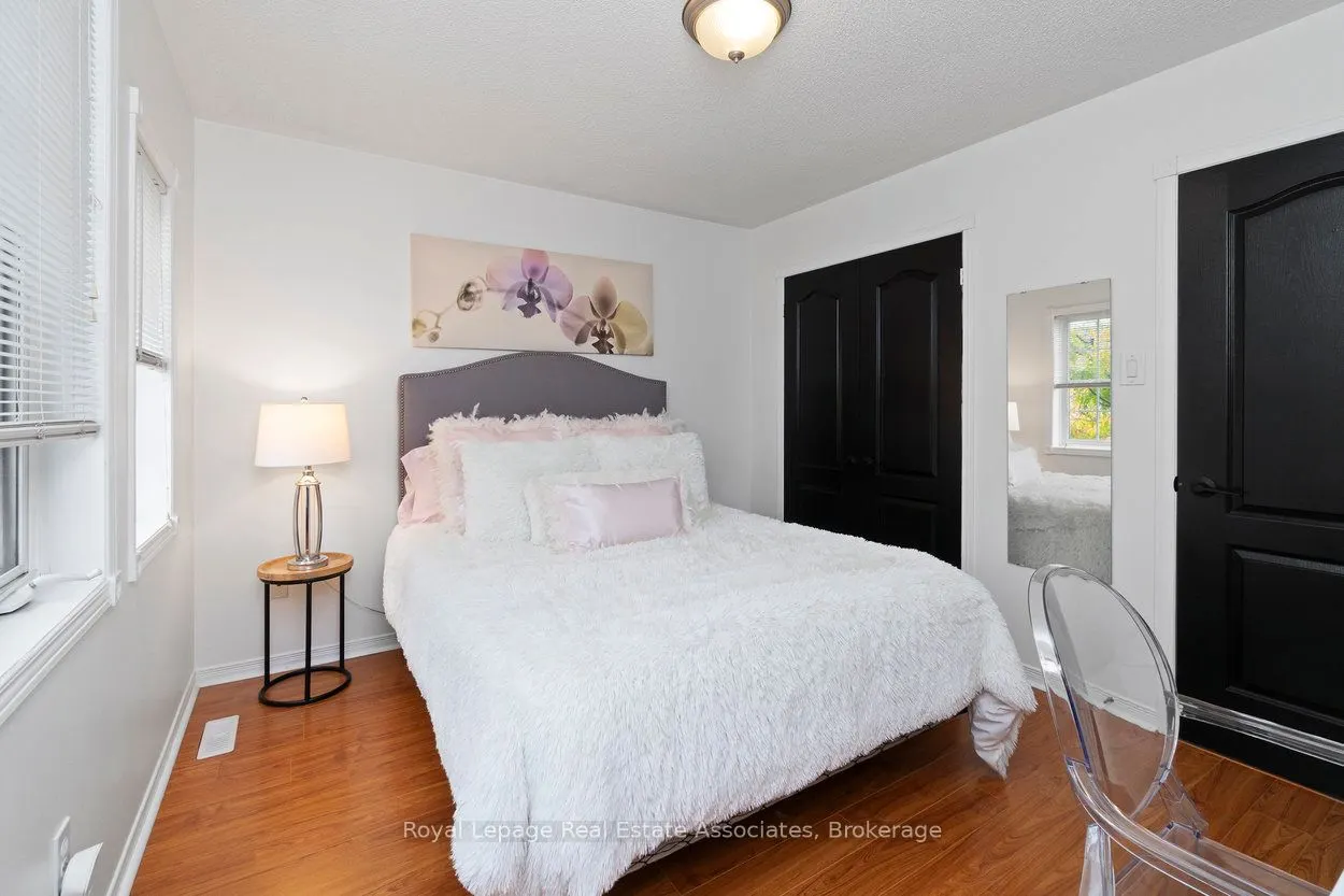 11 Redfinch Way