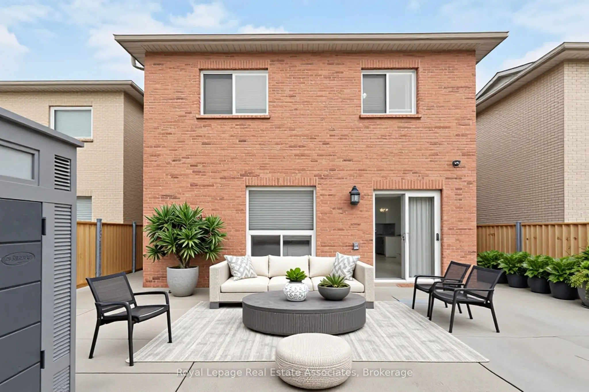 11 Redfinch Way