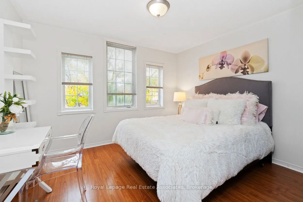 11 Redfinch Way