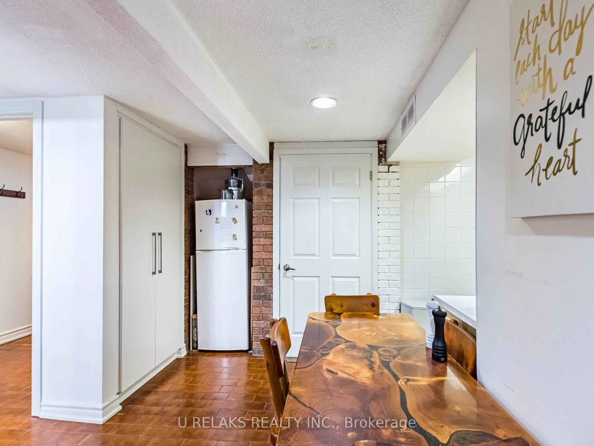 7497 Middleshire Drive