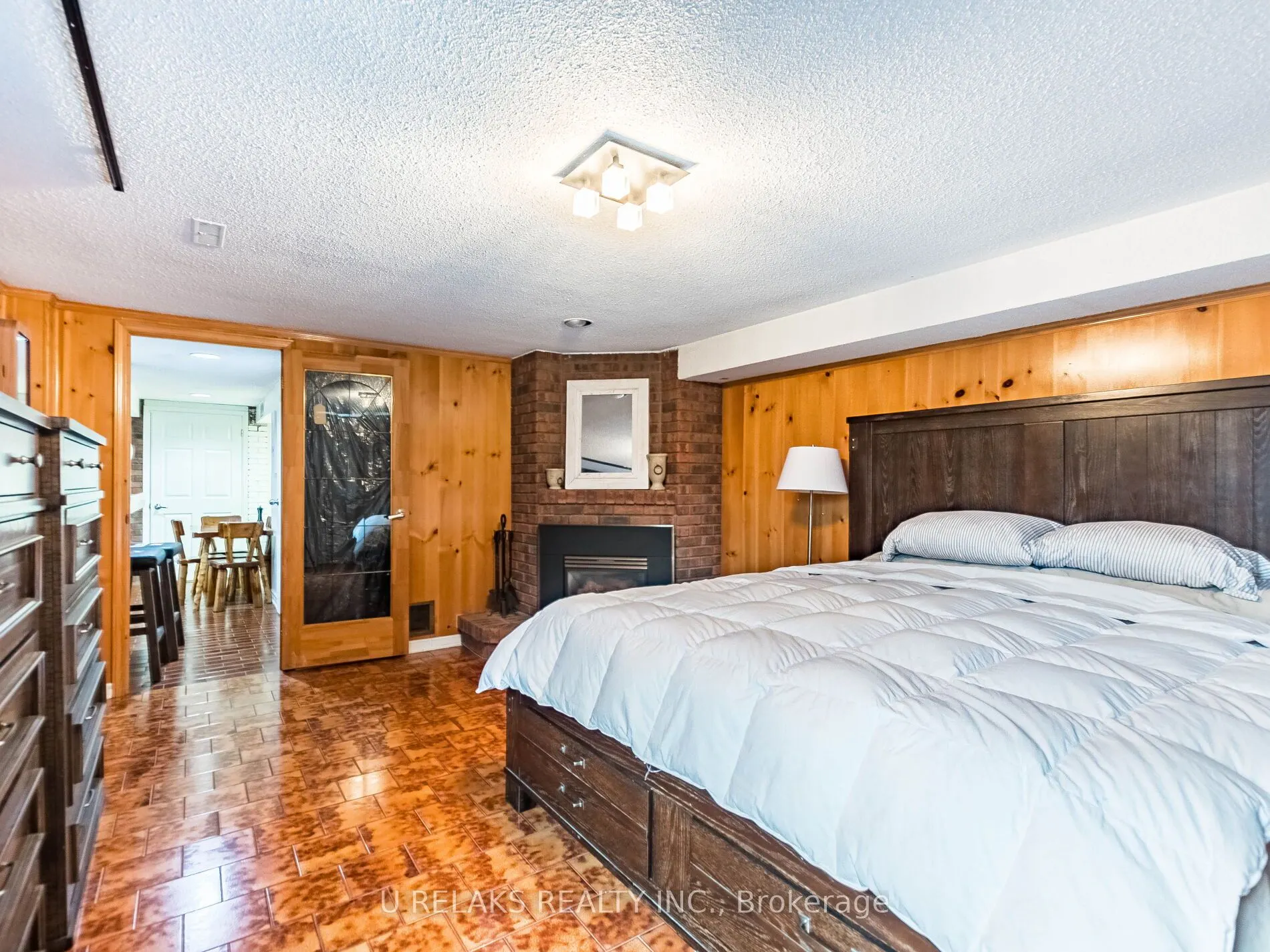 7497 Middleshire Drive