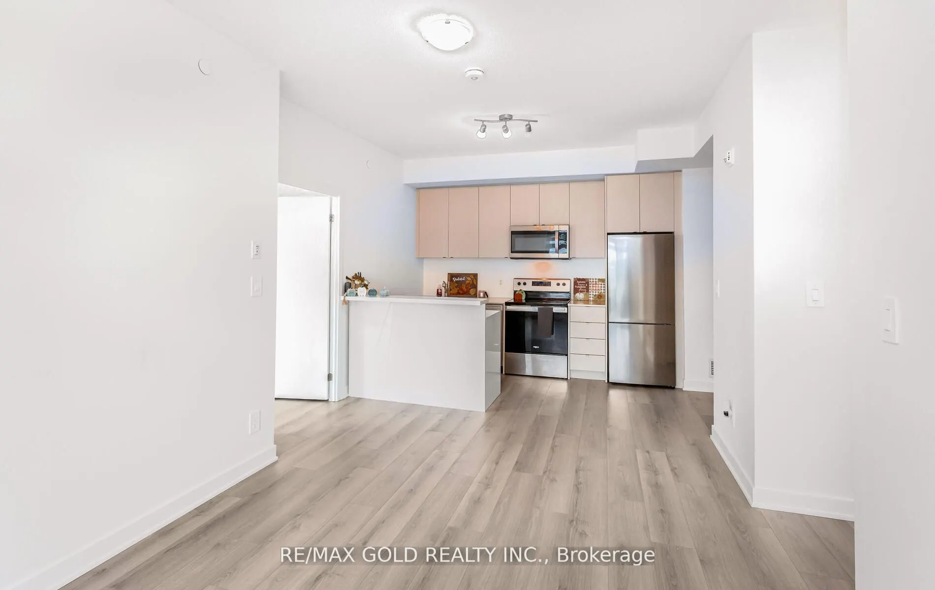 1440 Clarriage Court, #607