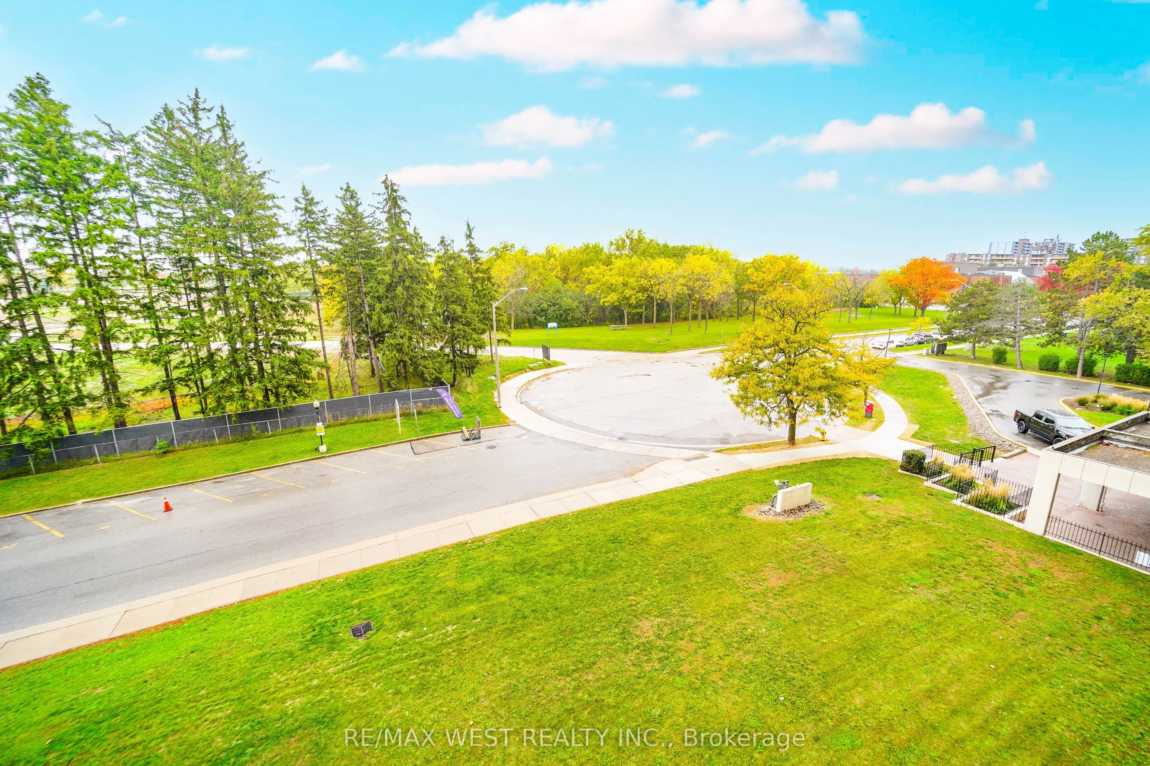 40 Panorama Court, #408