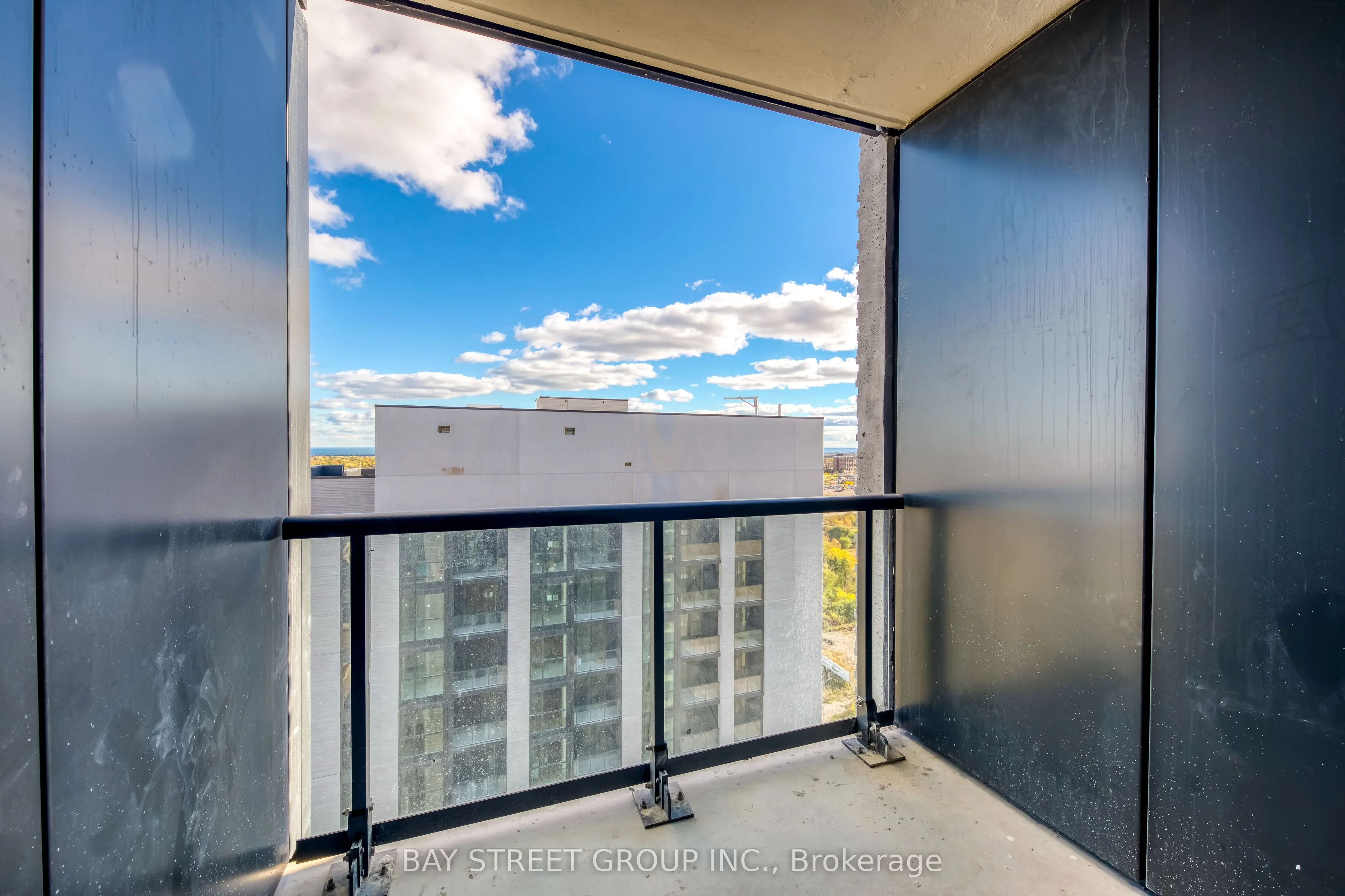 3079 Trafalgar Road, #1810