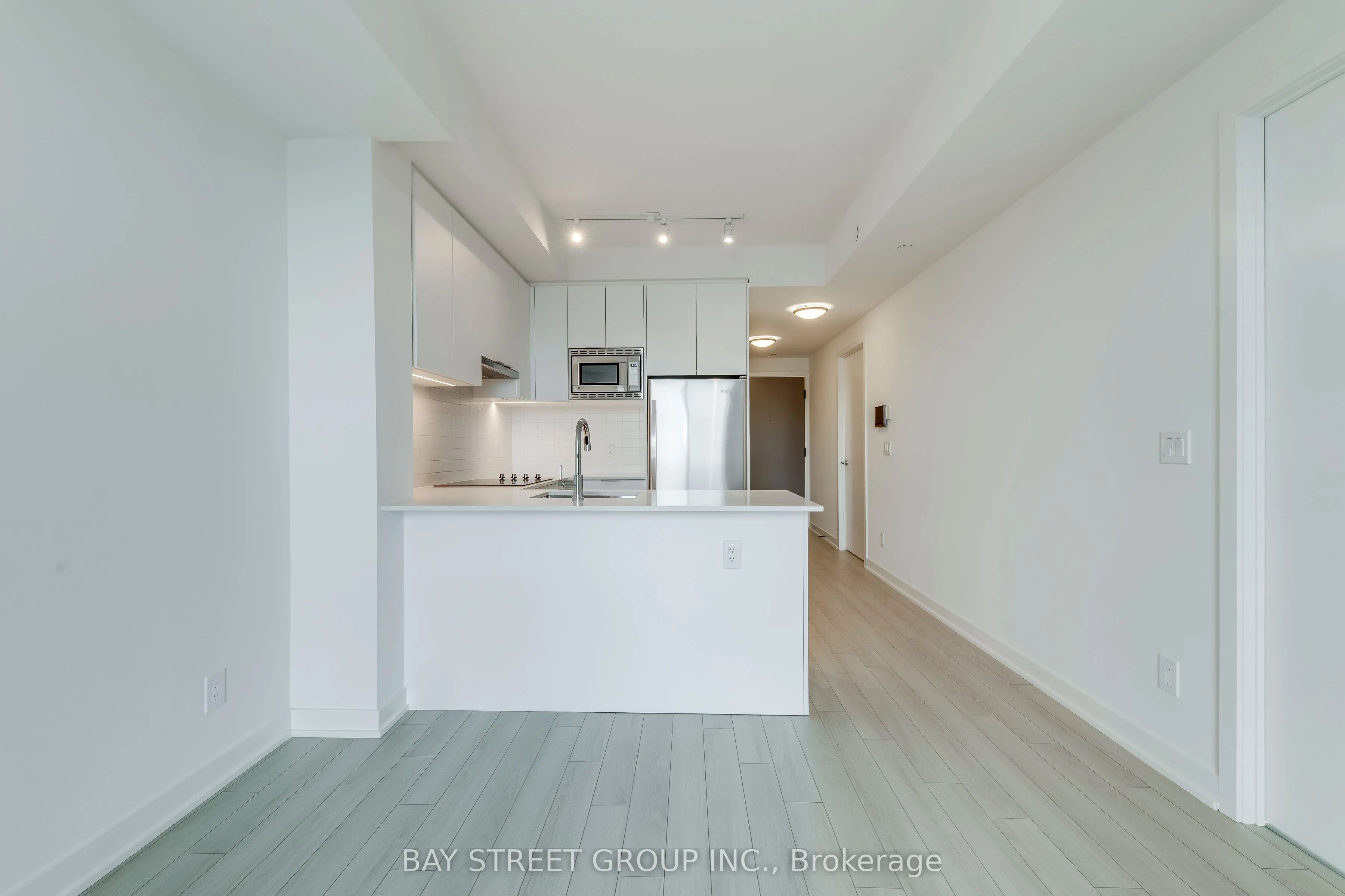 3079 Trafalgar Road, #1810