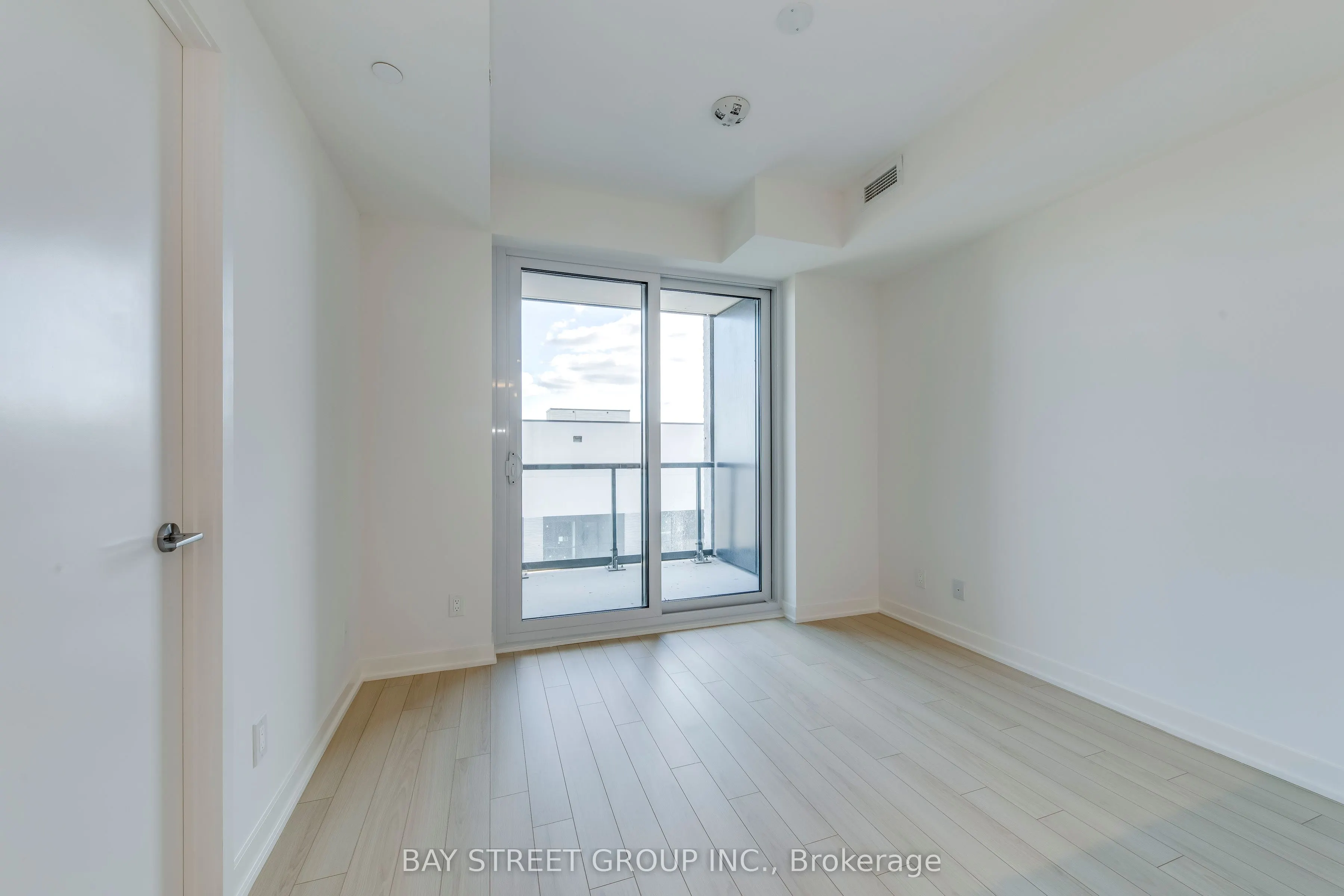 3079 Trafalgar Road, #1810