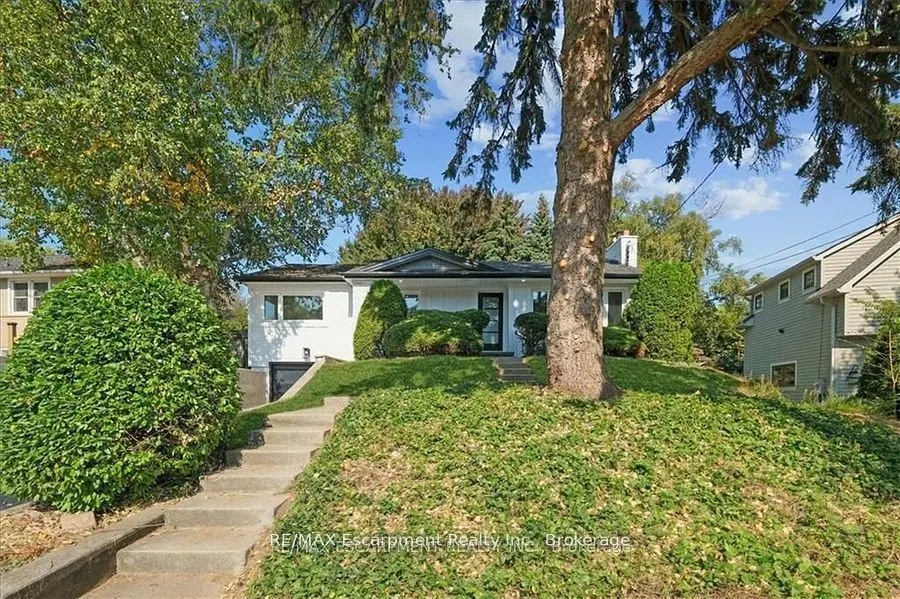 214 Lakewood Drive