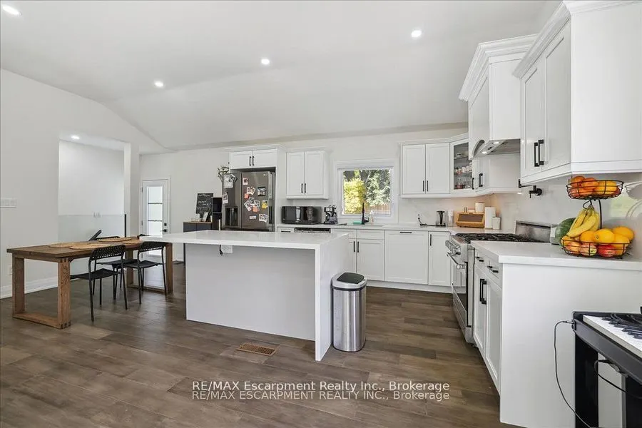 214 Lakewood Drive