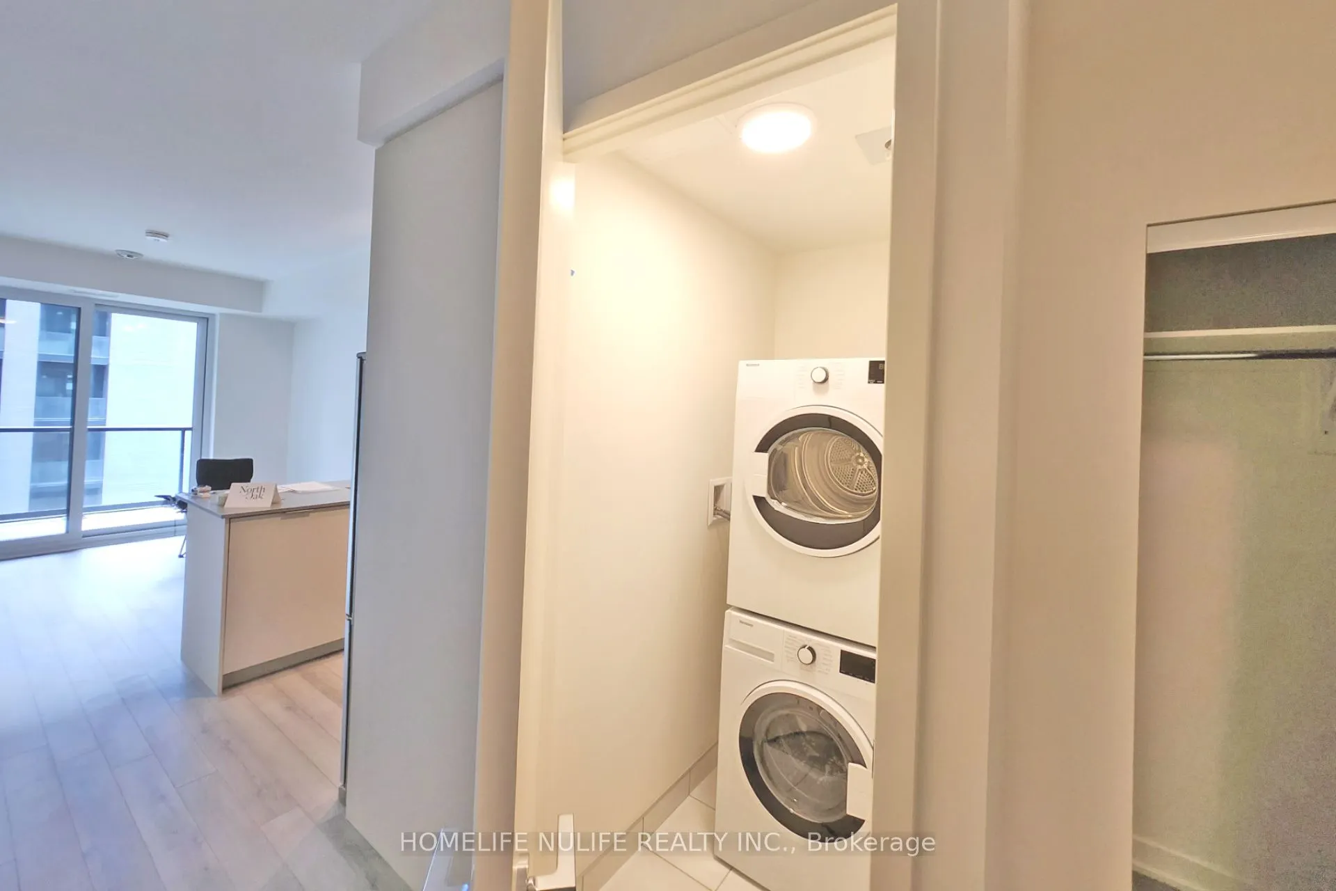 3079 Trafalgar Road, #1401