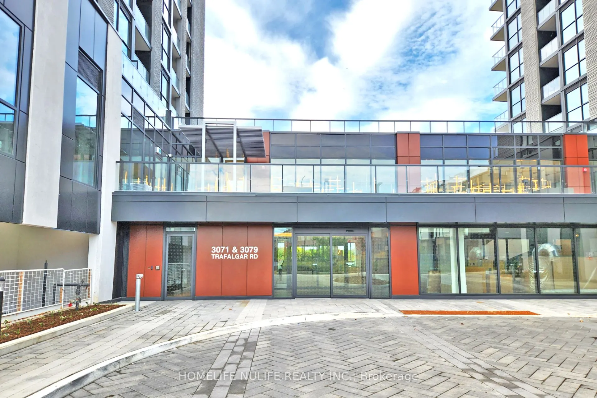 3079 Trafalgar Road, #1401
